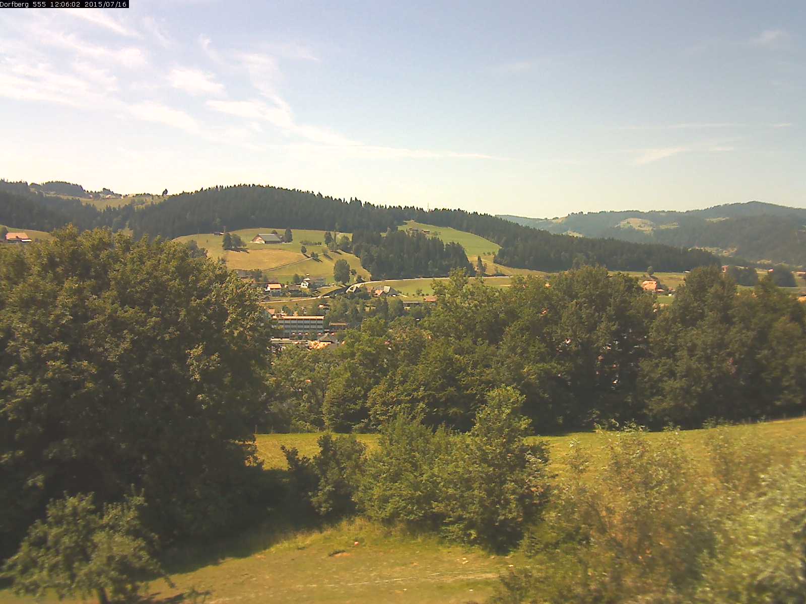 Webcam-Bild: Aussicht vom Dorfberg in Langnau 20150716-120601