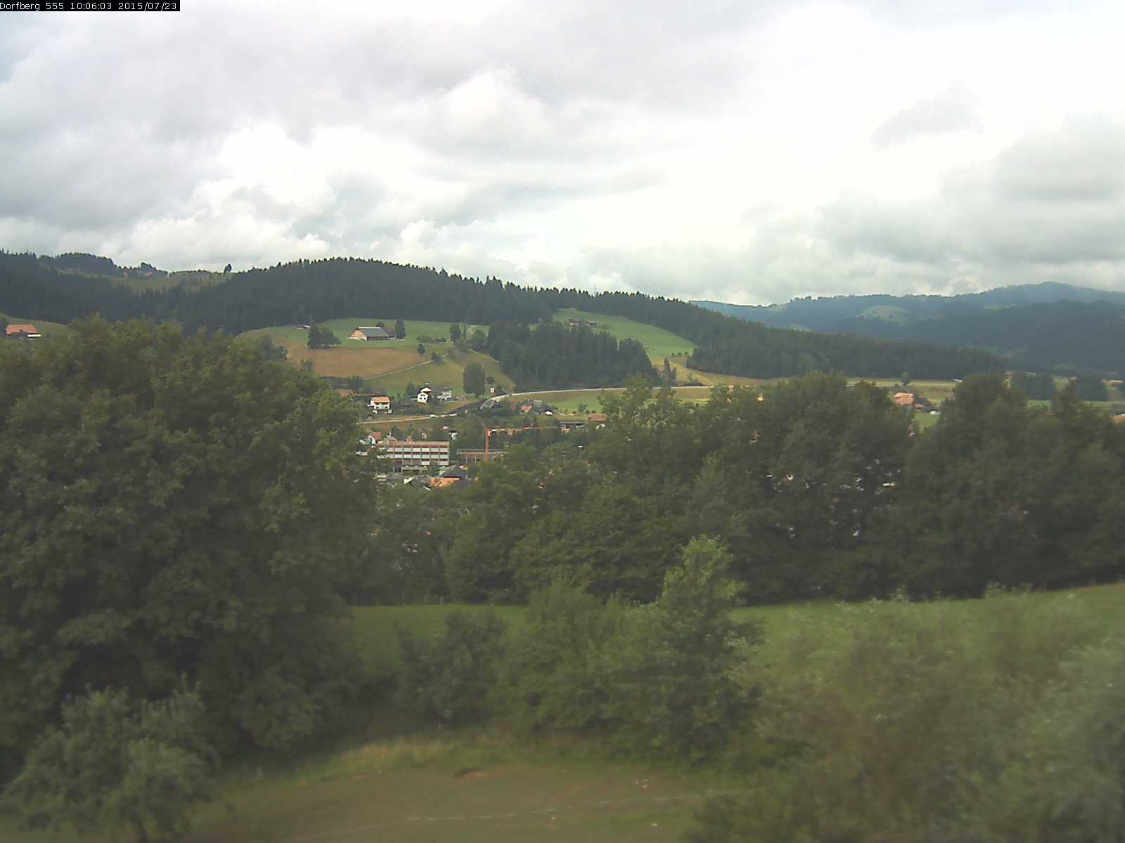 Webcam-Bild: Aussicht vom Dorfberg in Langnau 20150723-100601