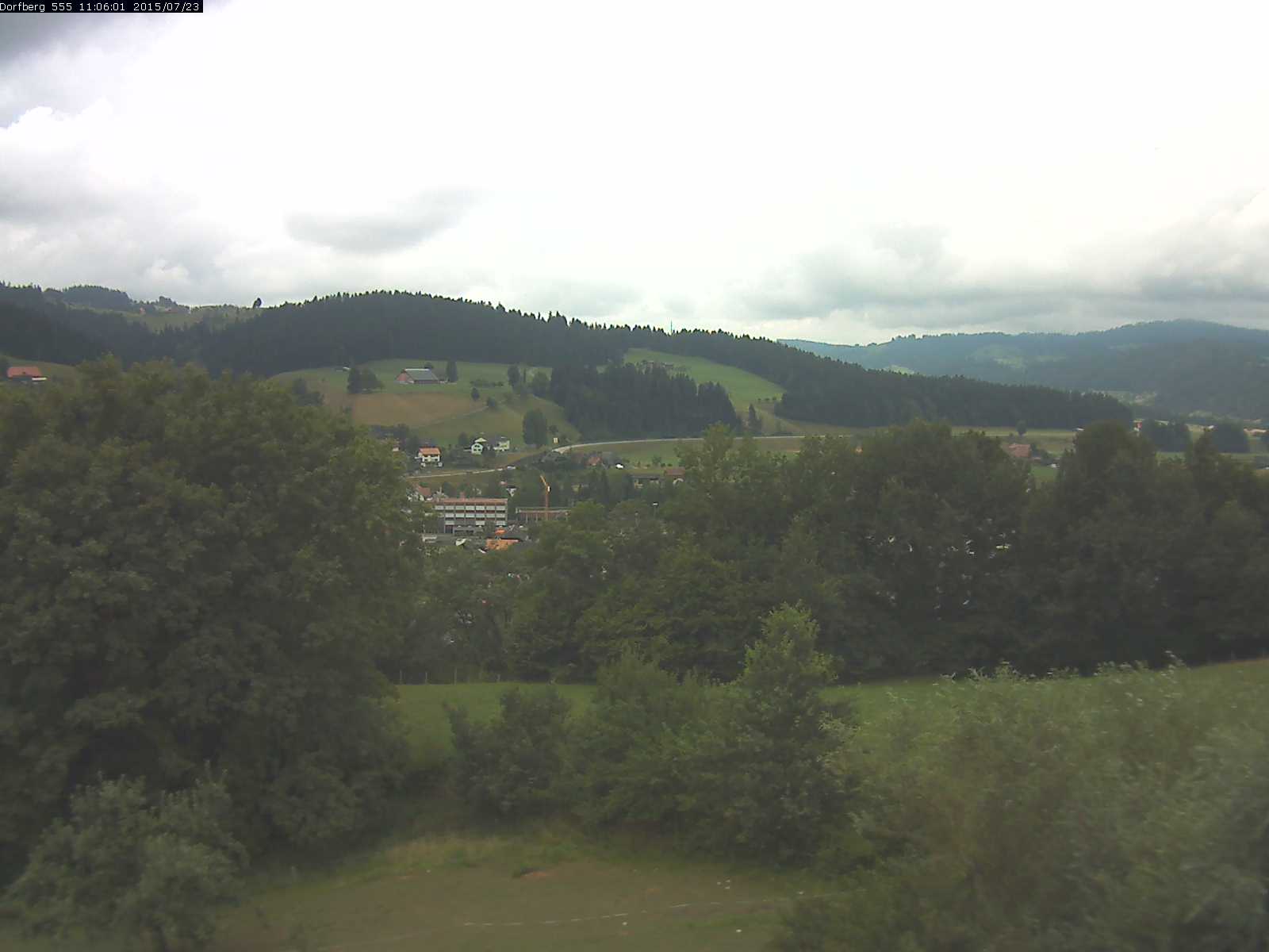 Webcam-Bild: Aussicht vom Dorfberg in Langnau 20150723-110601