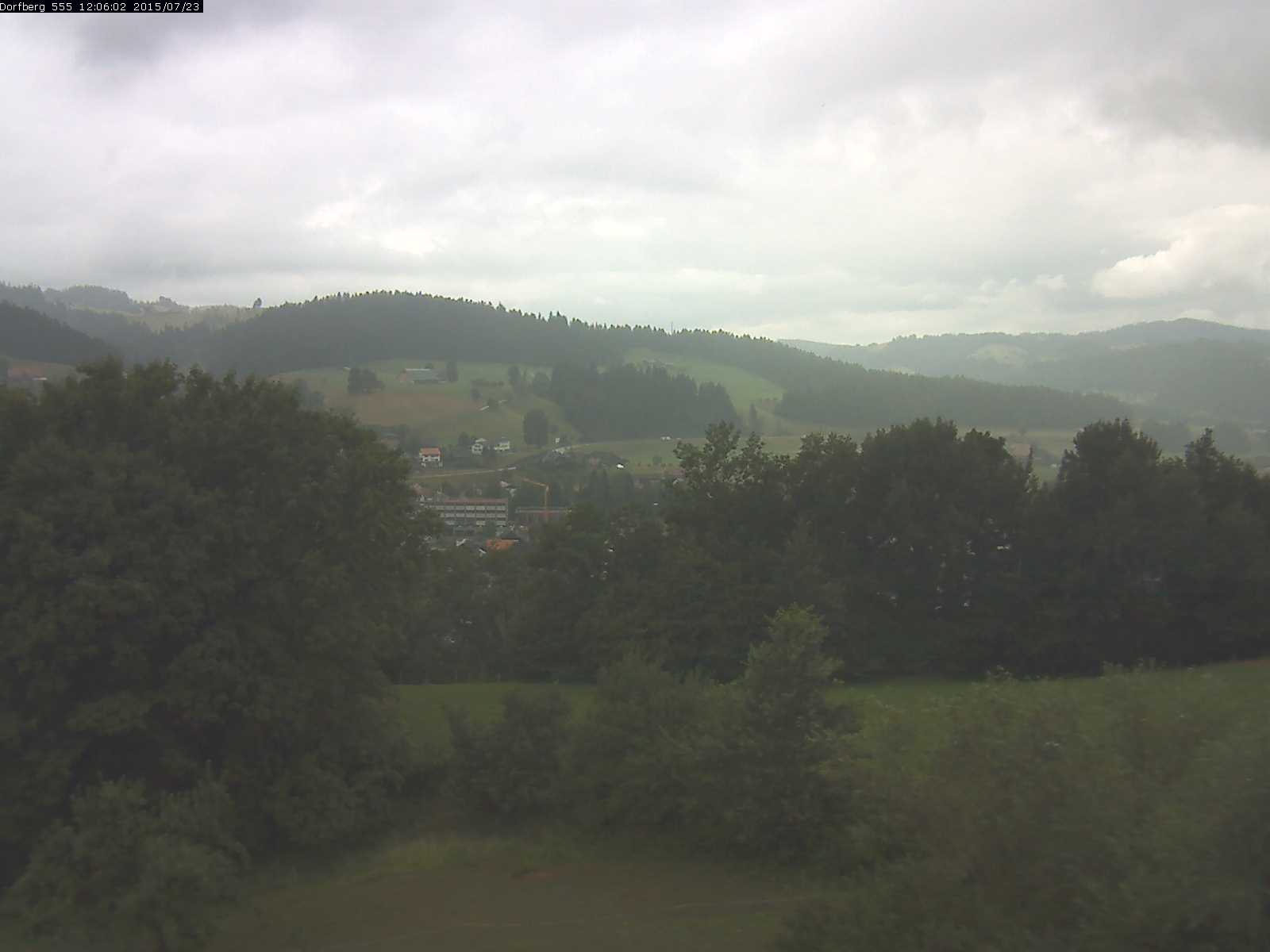 Webcam-Bild: Aussicht vom Dorfberg in Langnau 20150723-120601