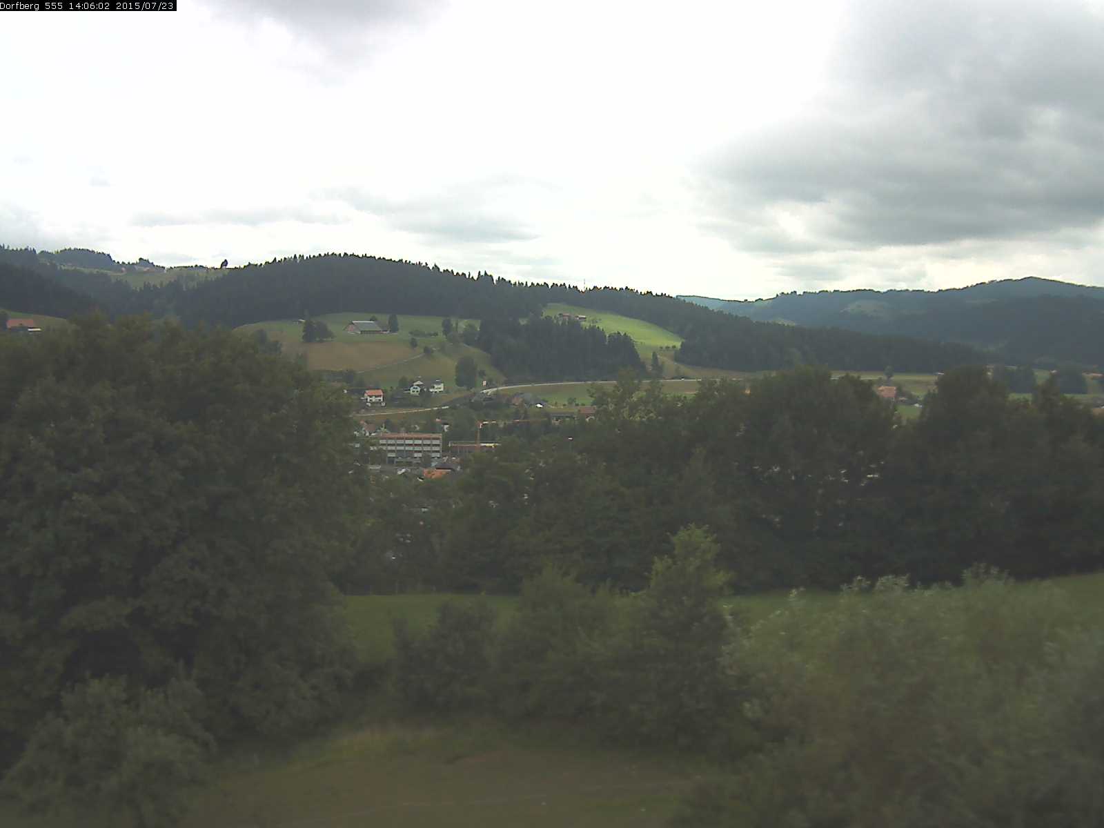 Webcam-Bild: Aussicht vom Dorfberg in Langnau 20150723-140601