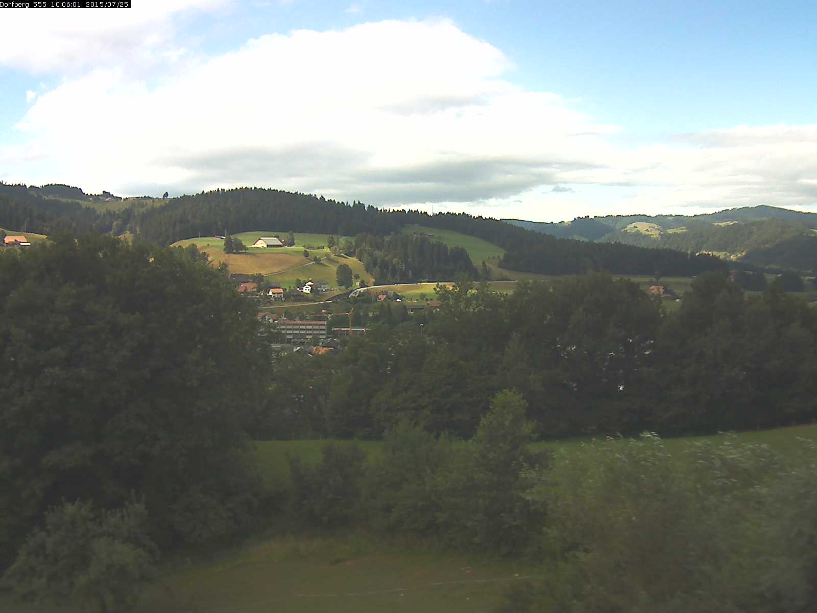 Webcam-Bild: Aussicht vom Dorfberg in Langnau 20150725-100601
