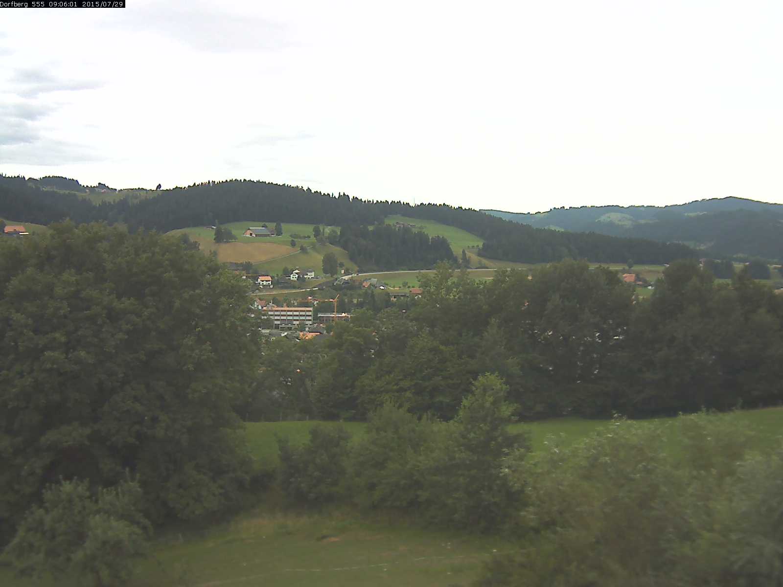 Webcam-Bild: Aussicht vom Dorfberg in Langnau 20150729-090601