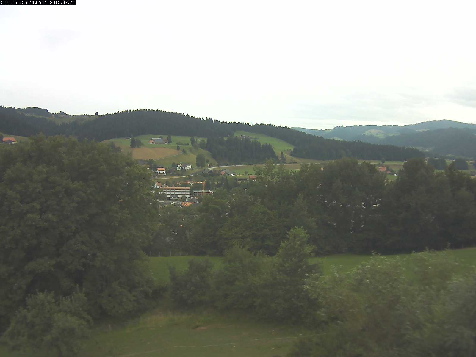 Webcam-Bild: Aussicht vom Dorfberg in Langnau 20150729-110601
