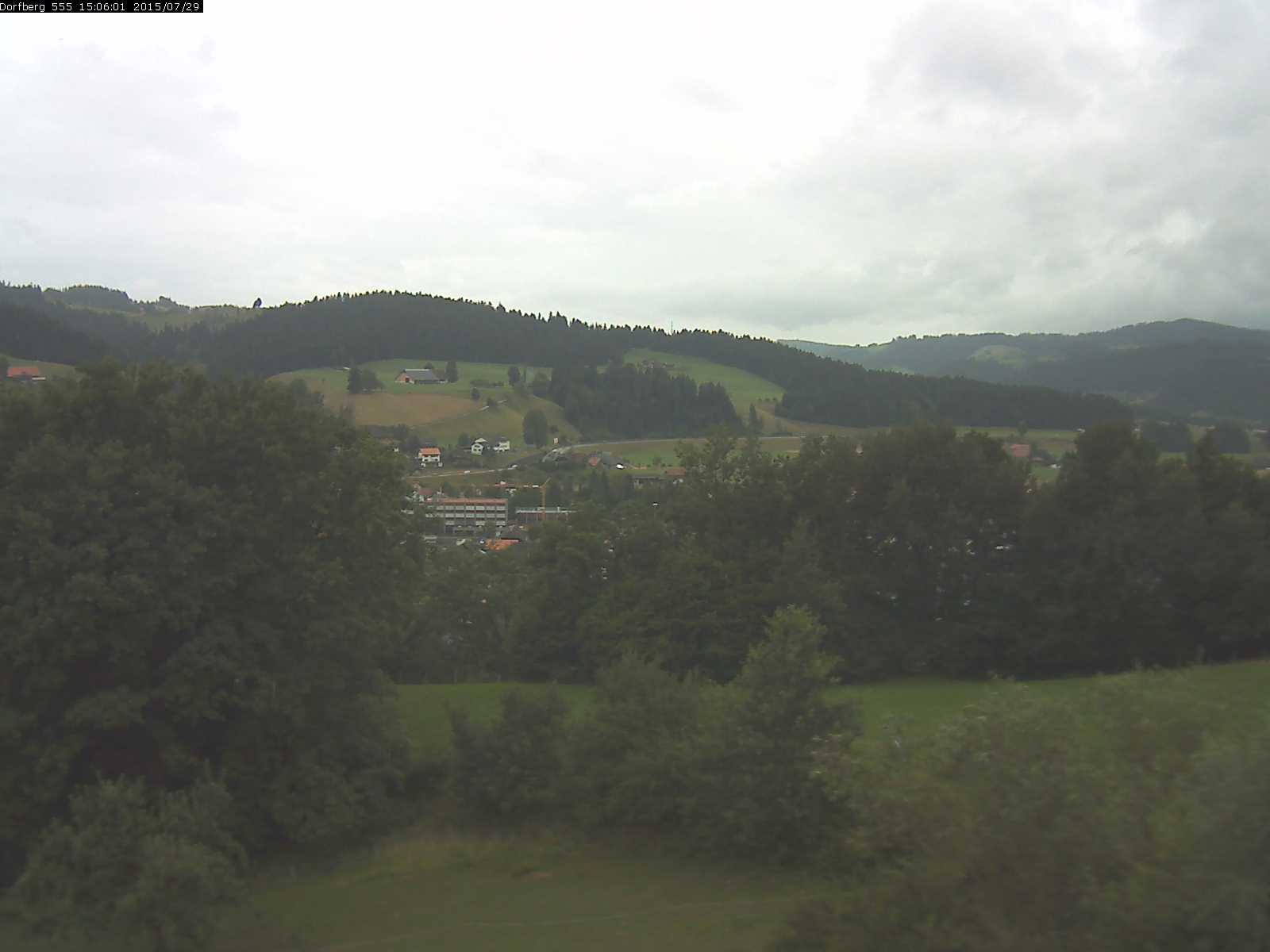 Webcam-Bild: Aussicht vom Dorfberg in Langnau 20150729-150601