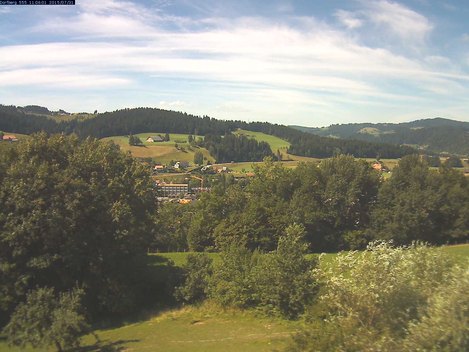 Webcam-Bild: Aussicht vom Dorfberg in Langnau 20150731-110601