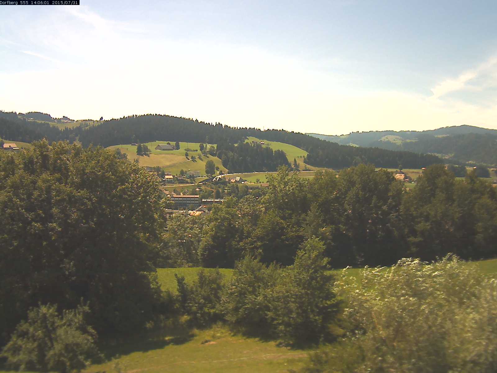 Webcam-Bild: Aussicht vom Dorfberg in Langnau 20150731-140601