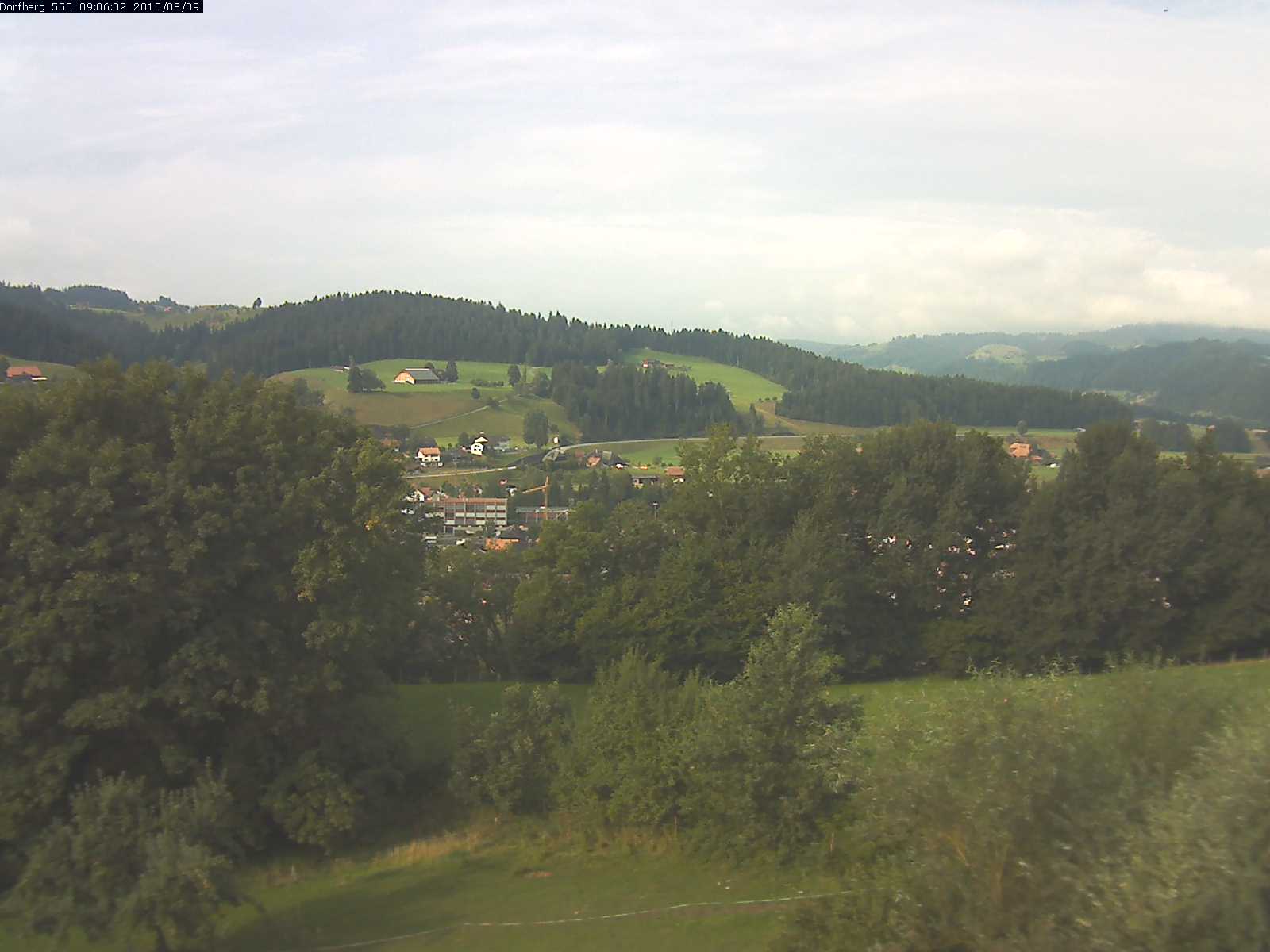 Webcam-Bild: Aussicht vom Dorfberg in Langnau 20150809-090601