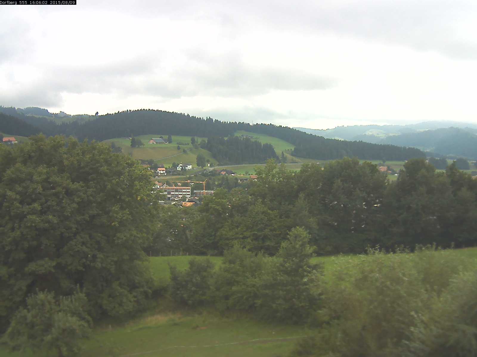 Webcam-Bild: Aussicht vom Dorfberg in Langnau 20150809-160601