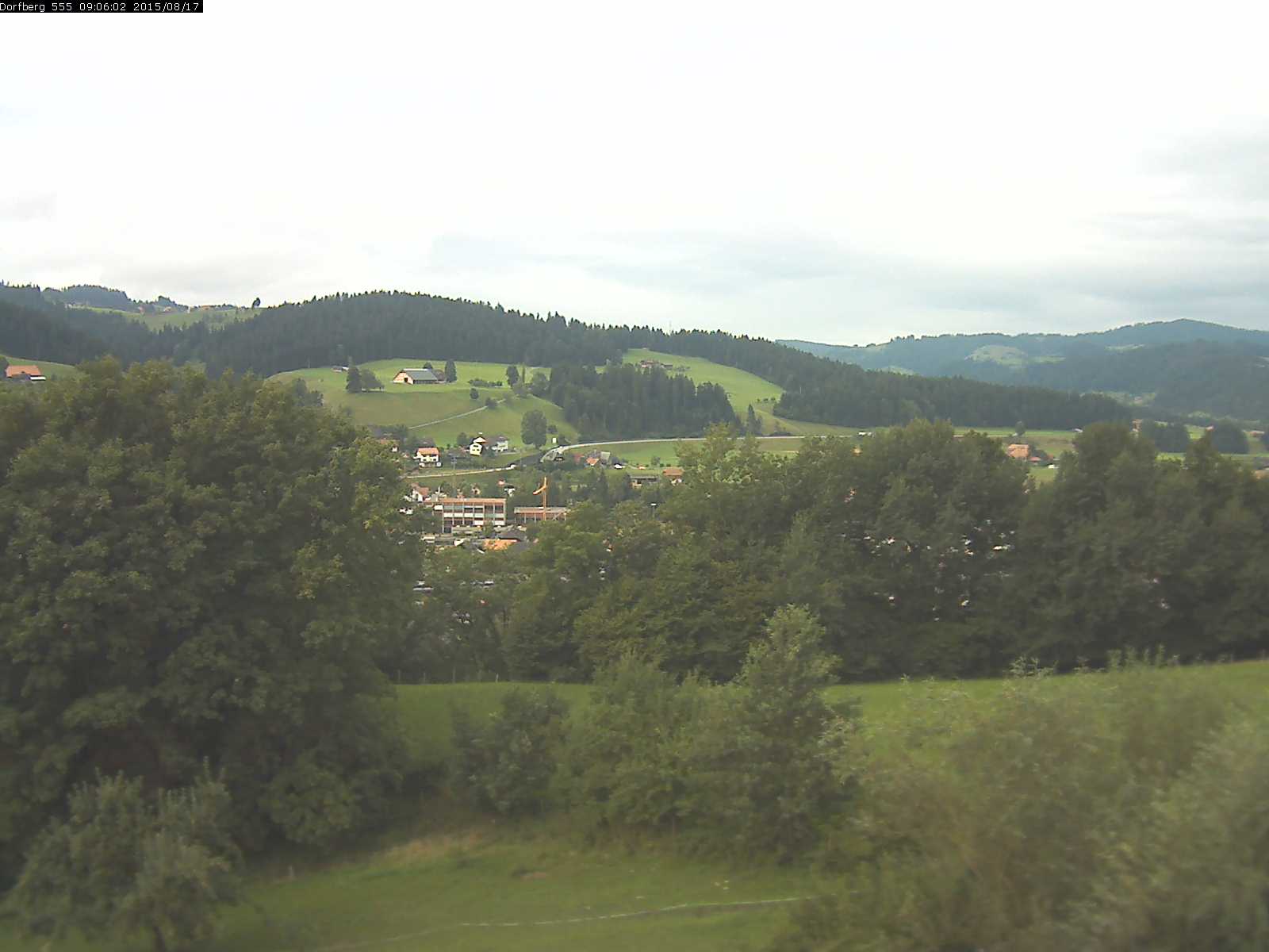 Webcam-Bild: Aussicht vom Dorfberg in Langnau 20150817-090601