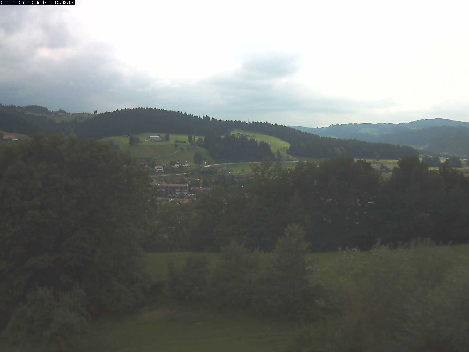 Webcam-Bild: Aussicht vom Dorfberg in Langnau 20150818-150601
