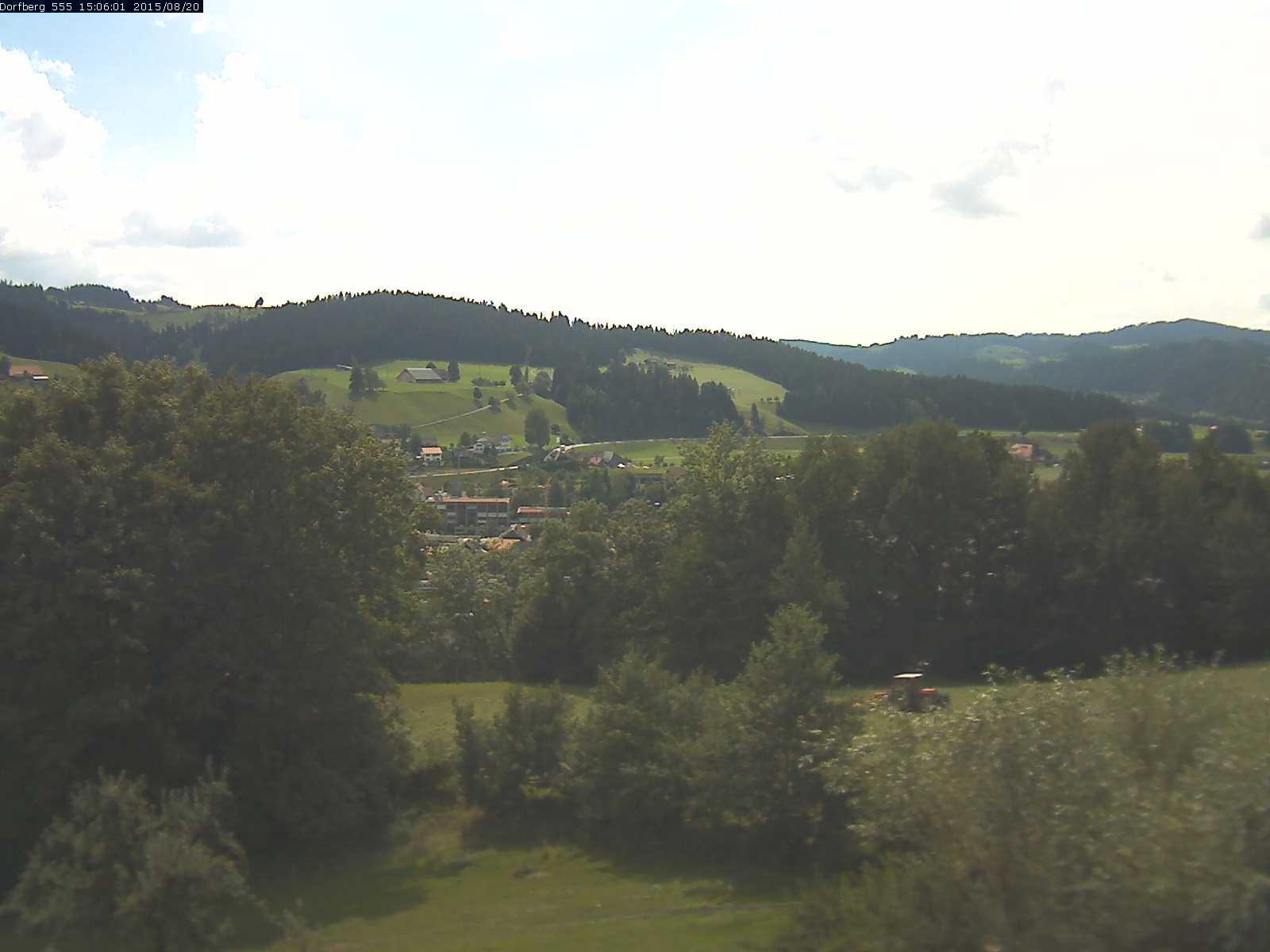 Webcam-Bild: Aussicht vom Dorfberg in Langnau 20150820-150601