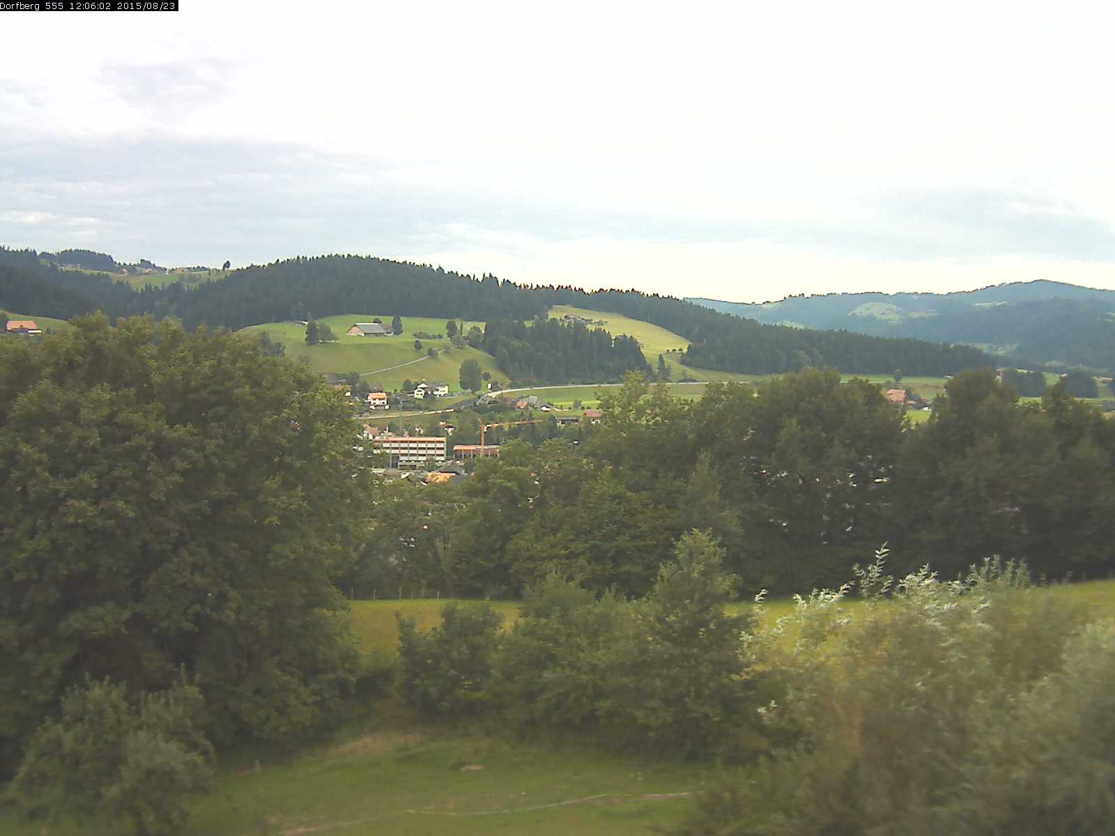 Webcam-Bild: Aussicht vom Dorfberg in Langnau 20150823-120601