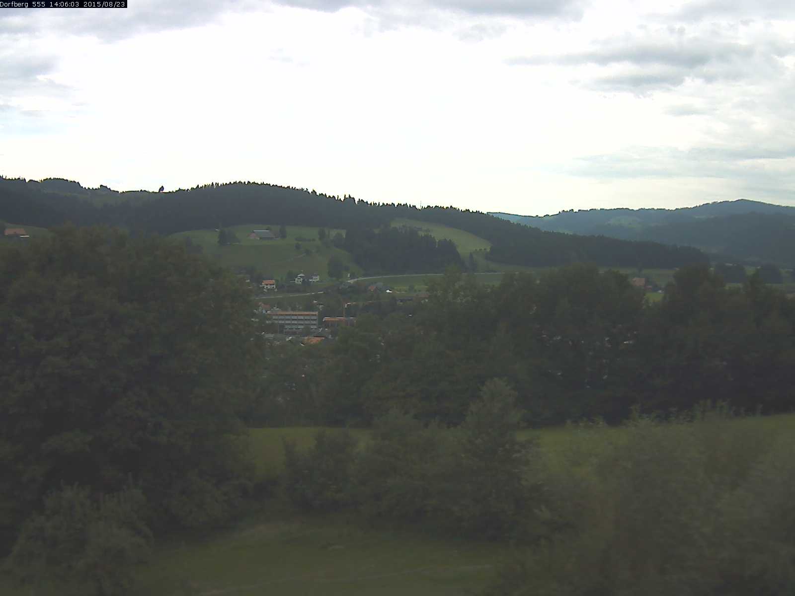 Webcam-Bild: Aussicht vom Dorfberg in Langnau 20150823-140601