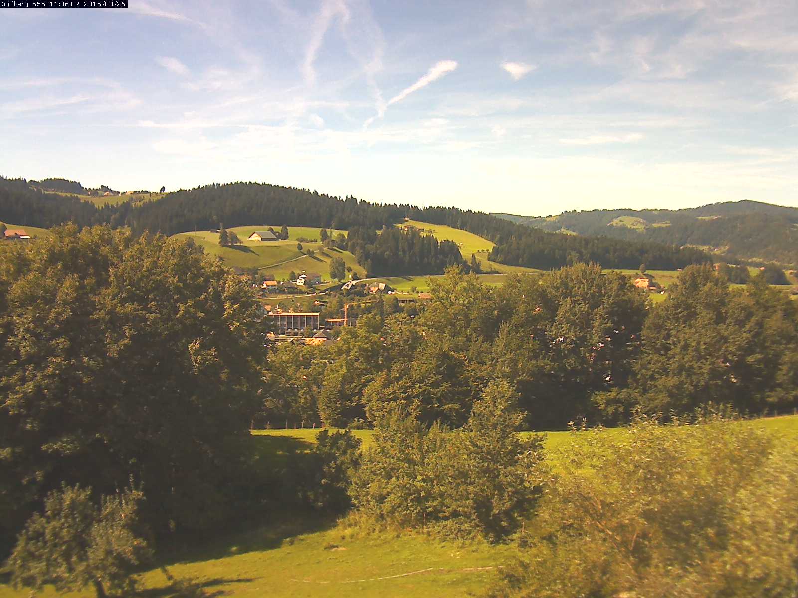 Webcam-Bild: Aussicht vom Dorfberg in Langnau 20150826-110601