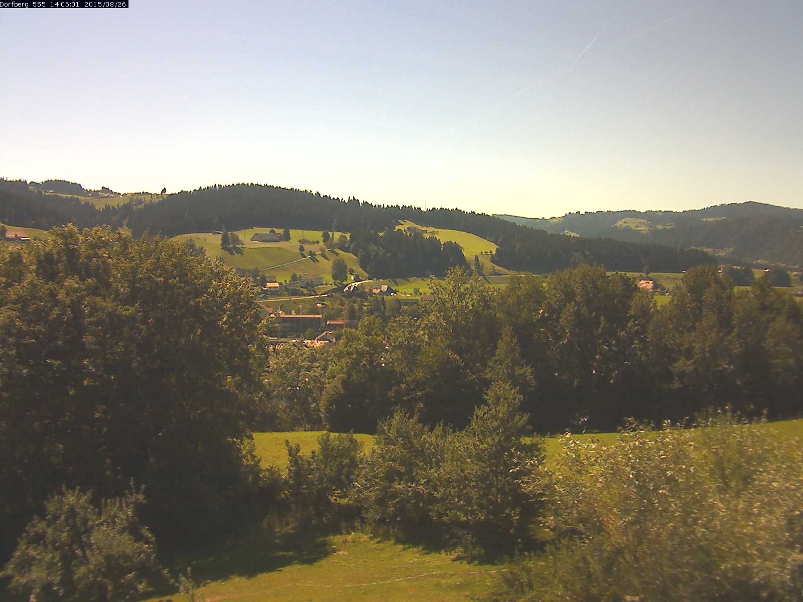 Webcam-Bild: Aussicht vom Dorfberg in Langnau 20150826-140601