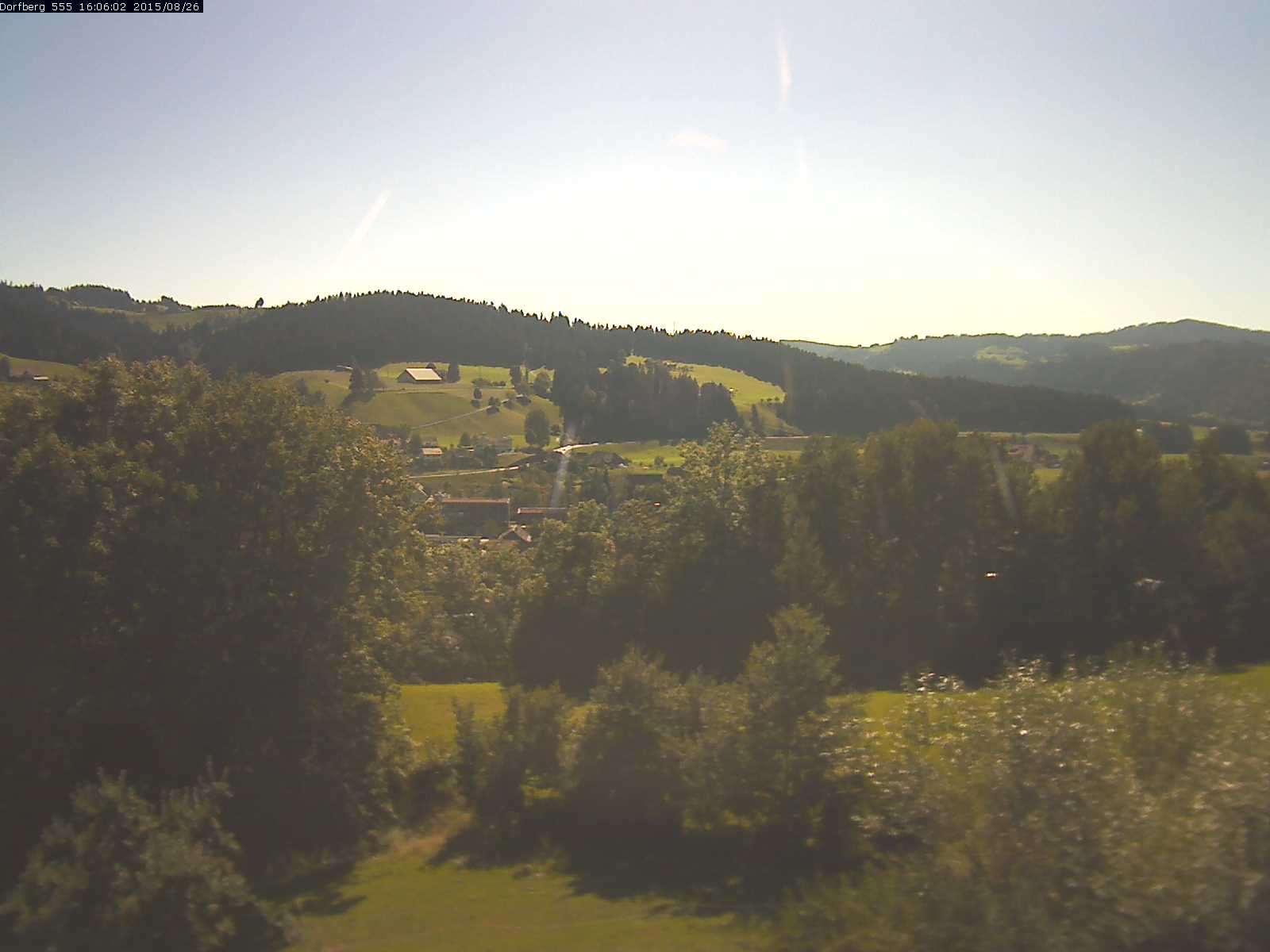 Webcam-Bild: Aussicht vom Dorfberg in Langnau 20150826-160601