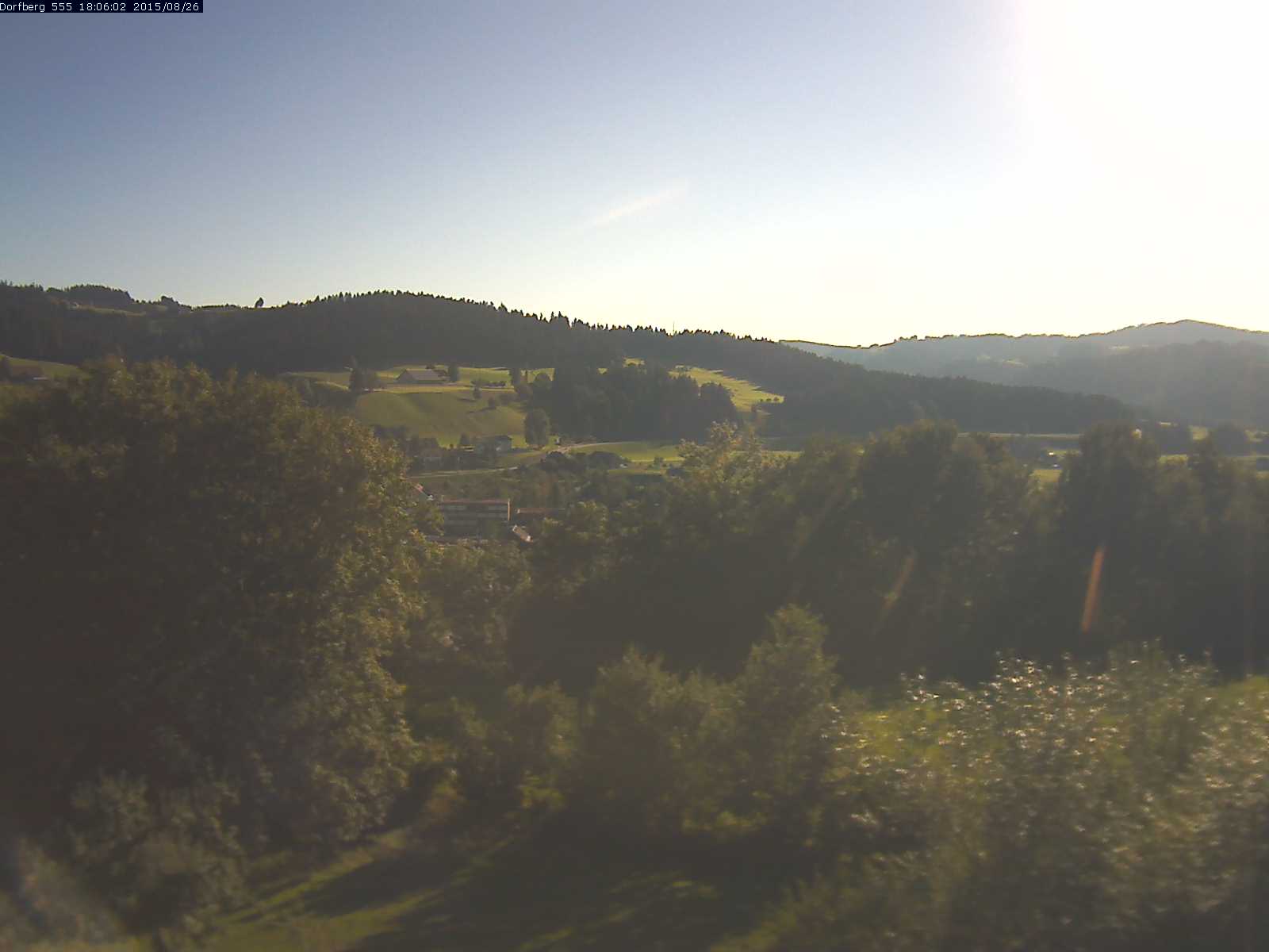 Webcam-Bild: Aussicht vom Dorfberg in Langnau 20150826-180601