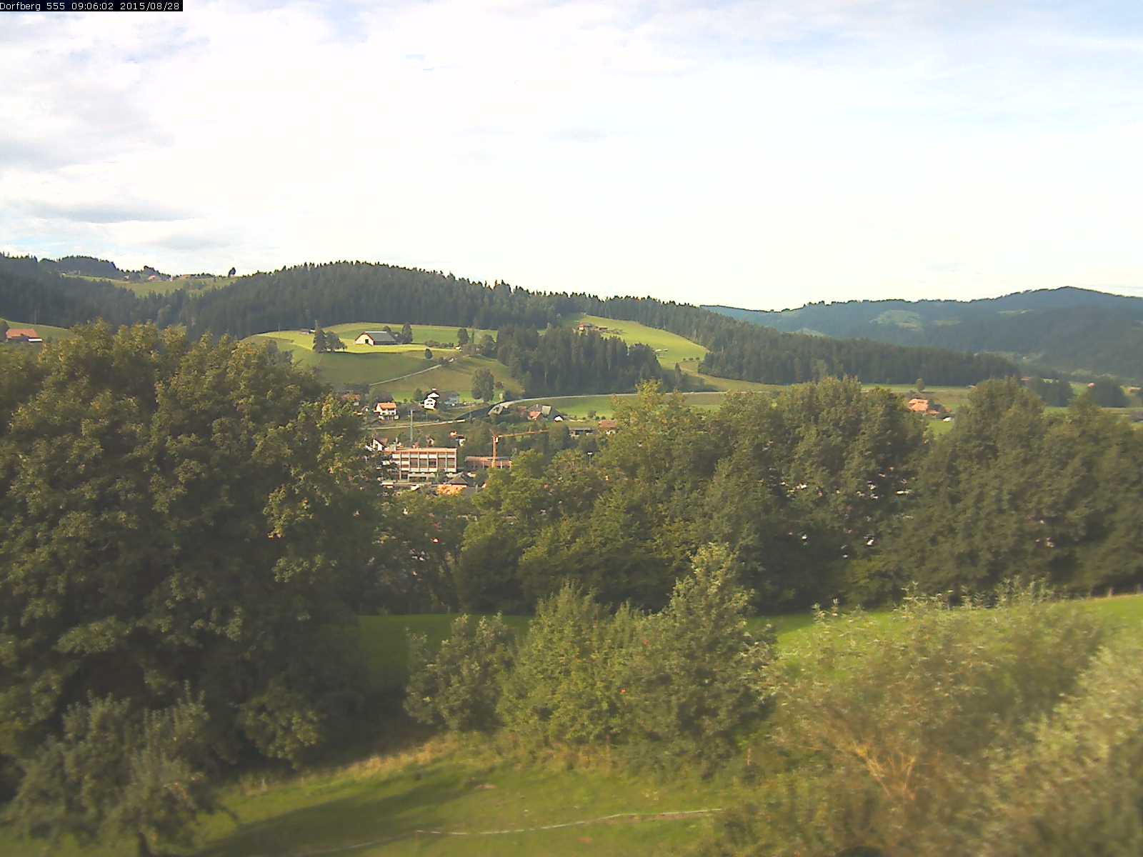 Webcam-Bild: Aussicht vom Dorfberg in Langnau 20150828-090601