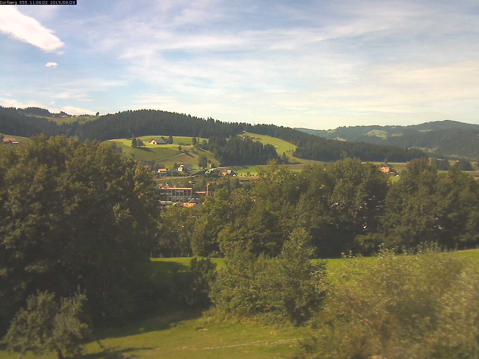 Webcam-Bild: Aussicht vom Dorfberg in Langnau 20150828-110602