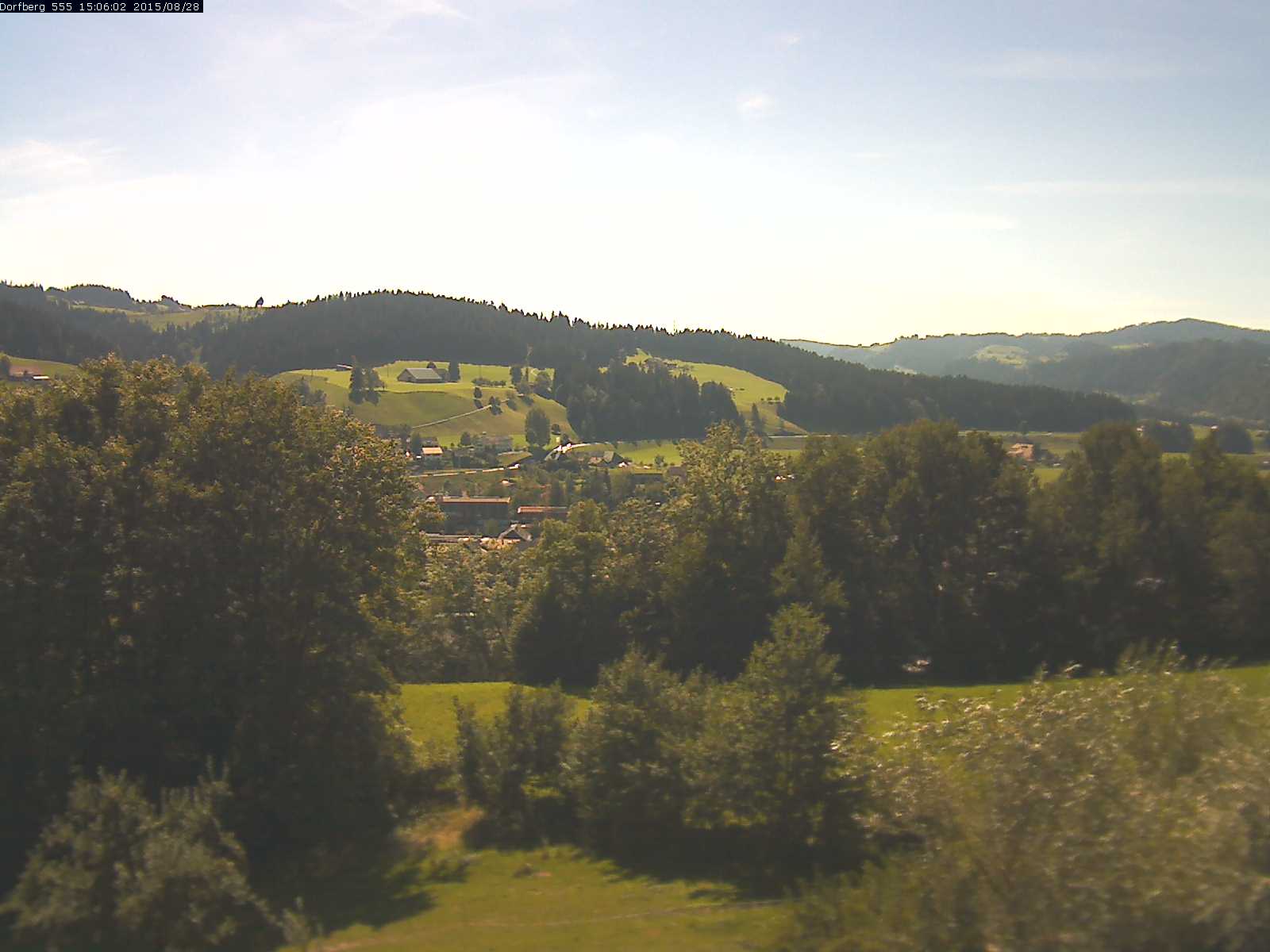 Webcam-Bild: Aussicht vom Dorfberg in Langnau 20150828-150601