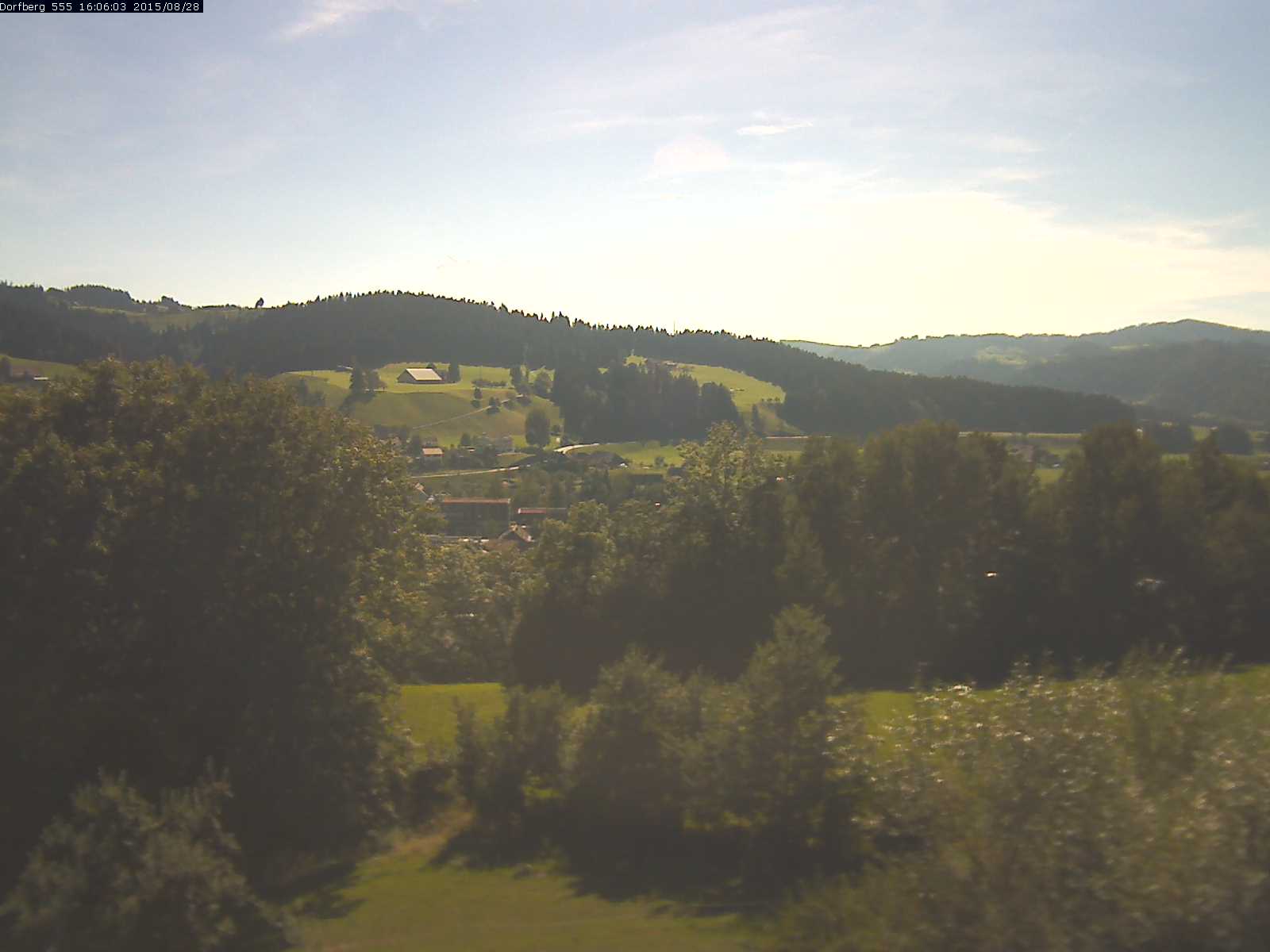Webcam-Bild: Aussicht vom Dorfberg in Langnau 20150828-160601