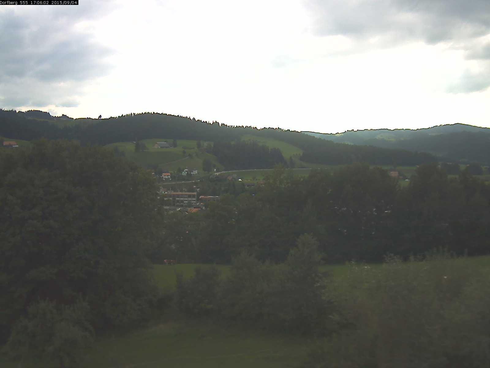 Webcam-Bild: Aussicht vom Dorfberg in Langnau 20150904-170601