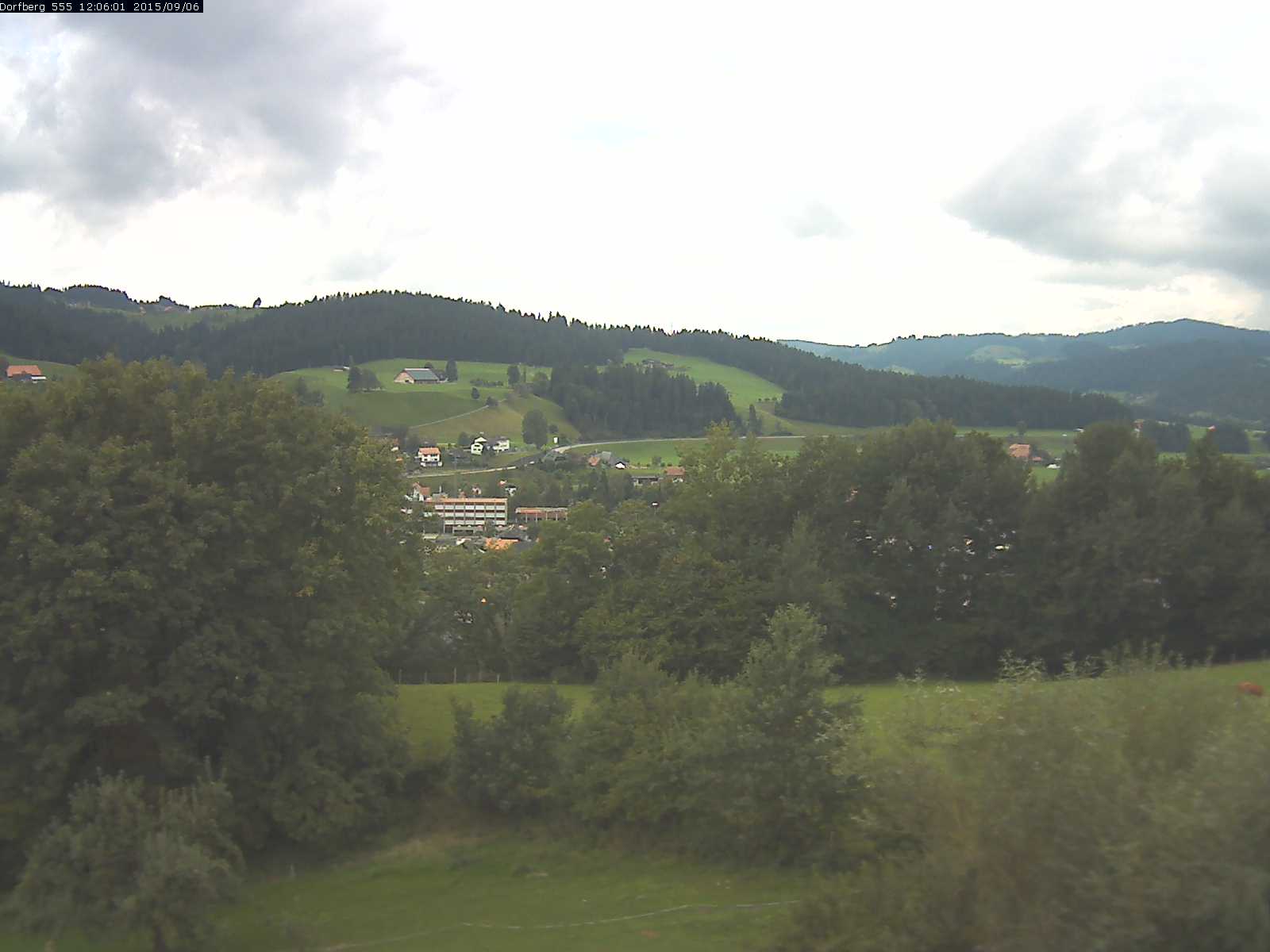 Webcam-Bild: Aussicht vom Dorfberg in Langnau 20150906-120601