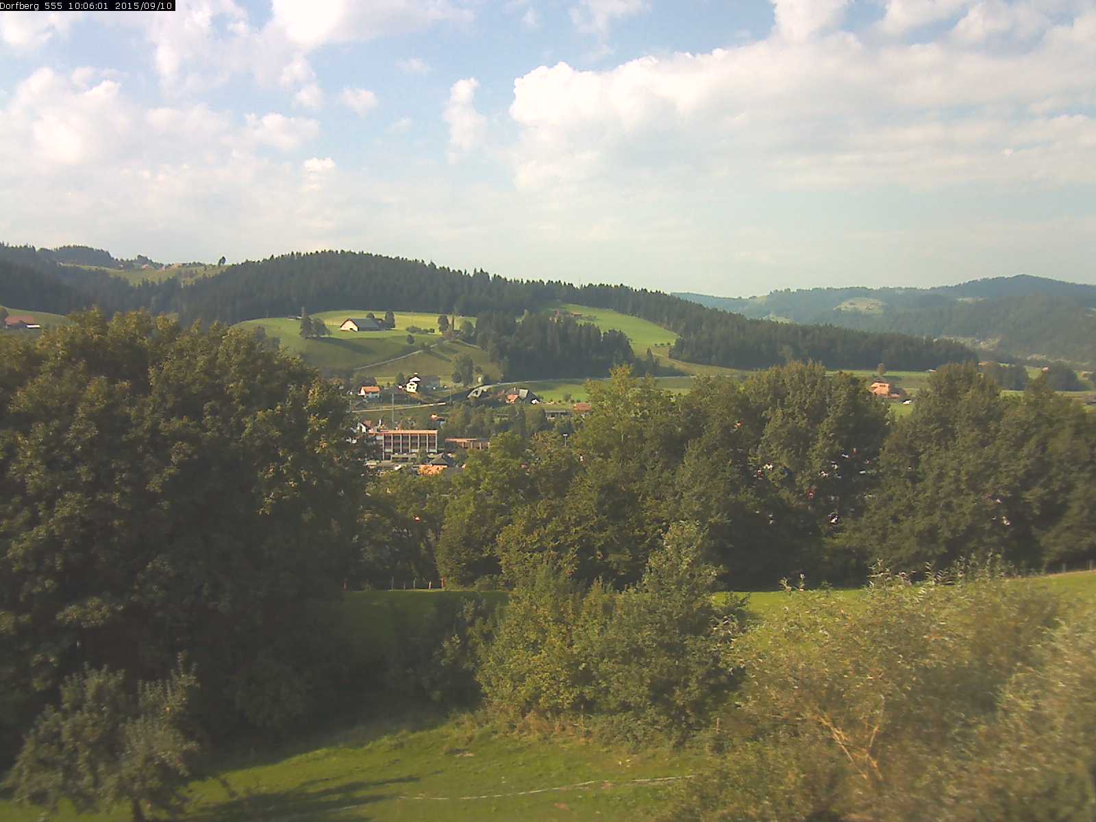 Webcam-Bild: Aussicht vom Dorfberg in Langnau 20150910-100601