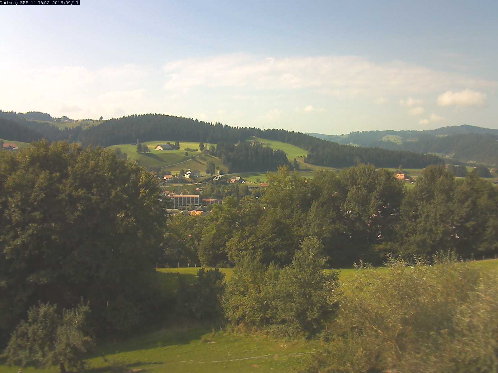 Webcam-Bild: Aussicht vom Dorfberg in Langnau 20150910-110601