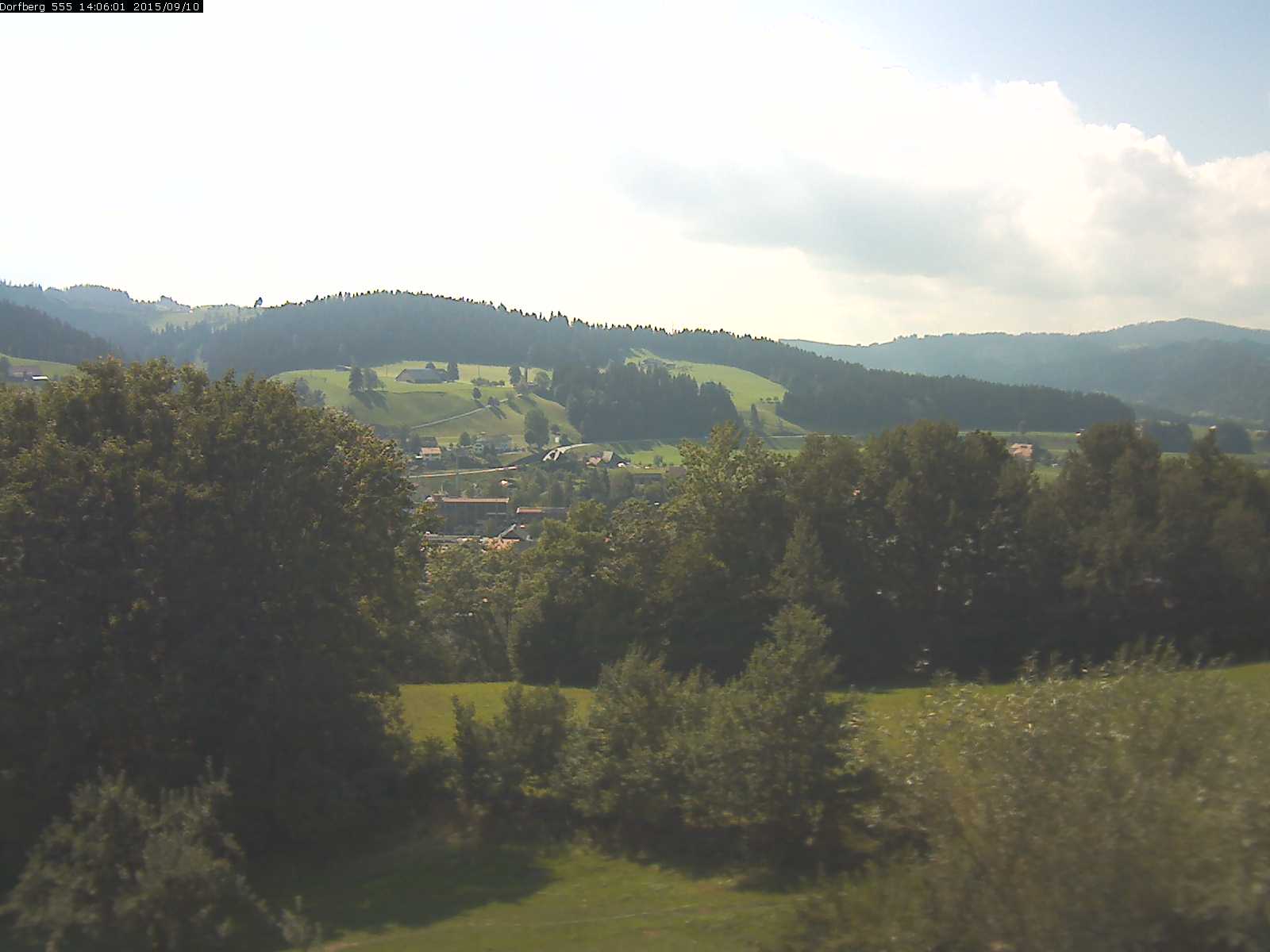 Webcam-Bild: Aussicht vom Dorfberg in Langnau 20150910-140601