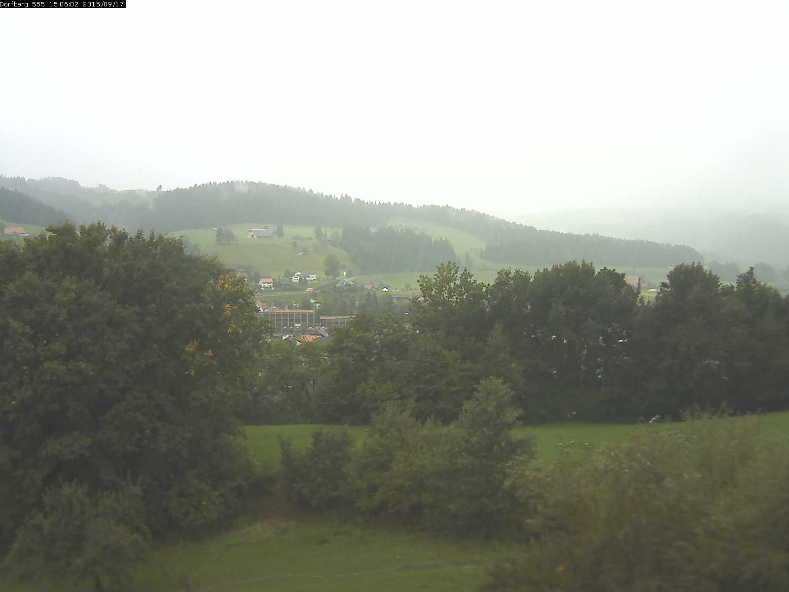 Webcam-Bild: Aussicht vom Dorfberg in Langnau 20150917-150601