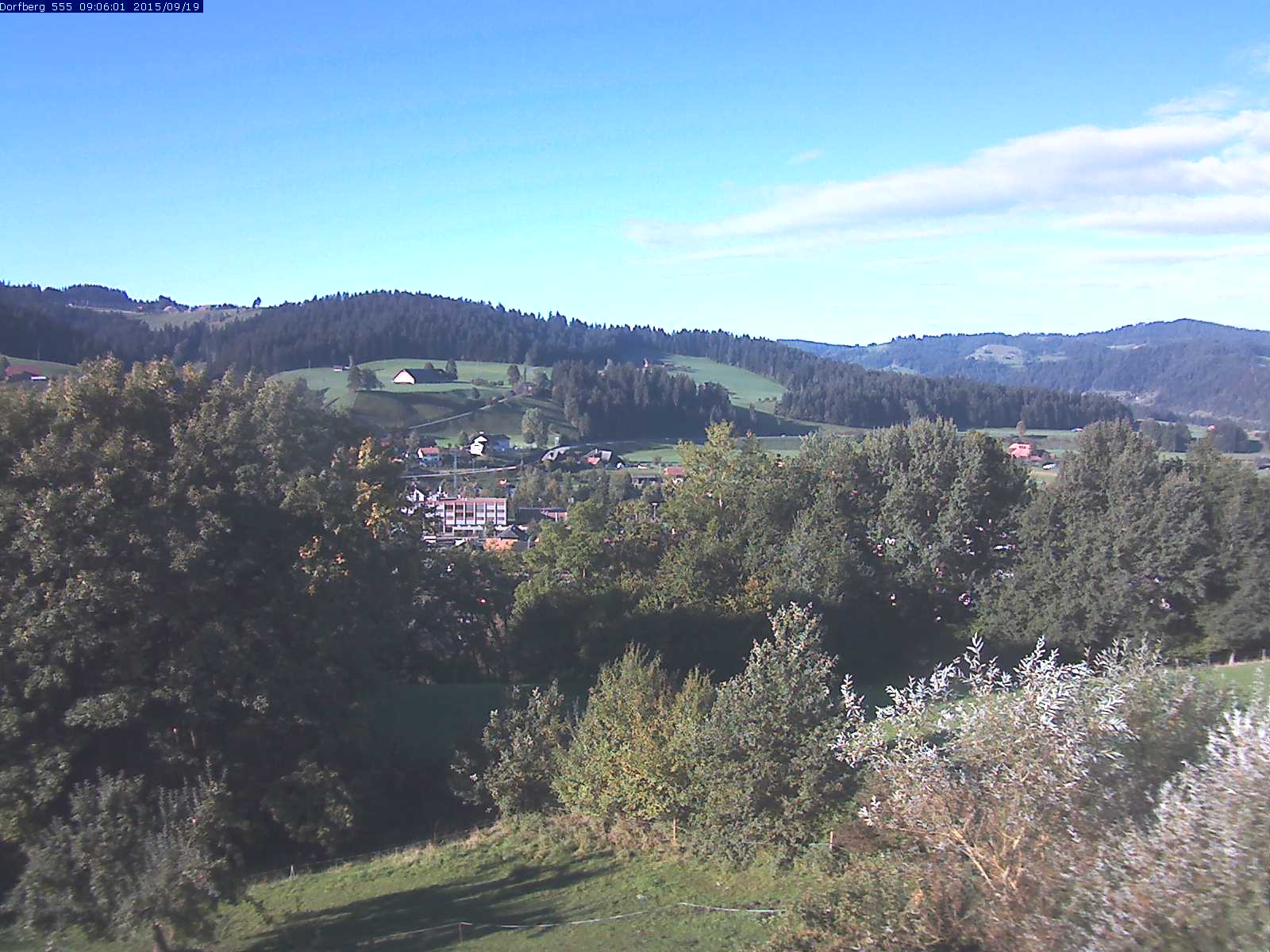 Webcam-Bild: Aussicht vom Dorfberg in Langnau 20150919-090601