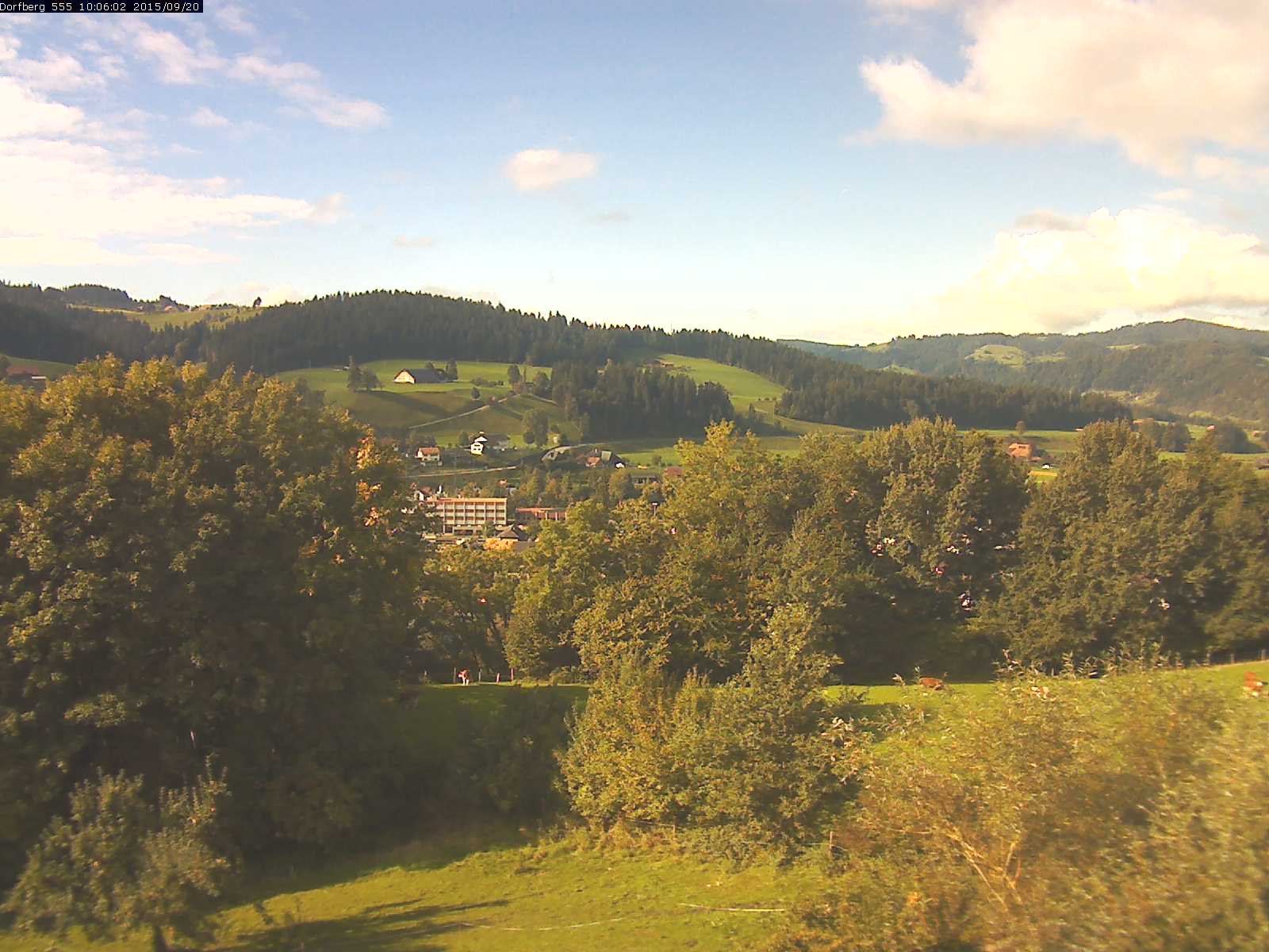 Webcam-Bild: Aussicht vom Dorfberg in Langnau 20150920-100601