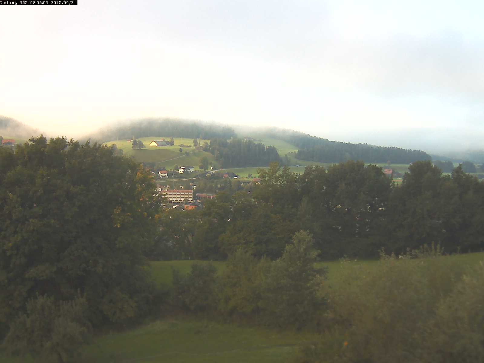 Webcam-Bild: Aussicht vom Dorfberg in Langnau 20150924-080601