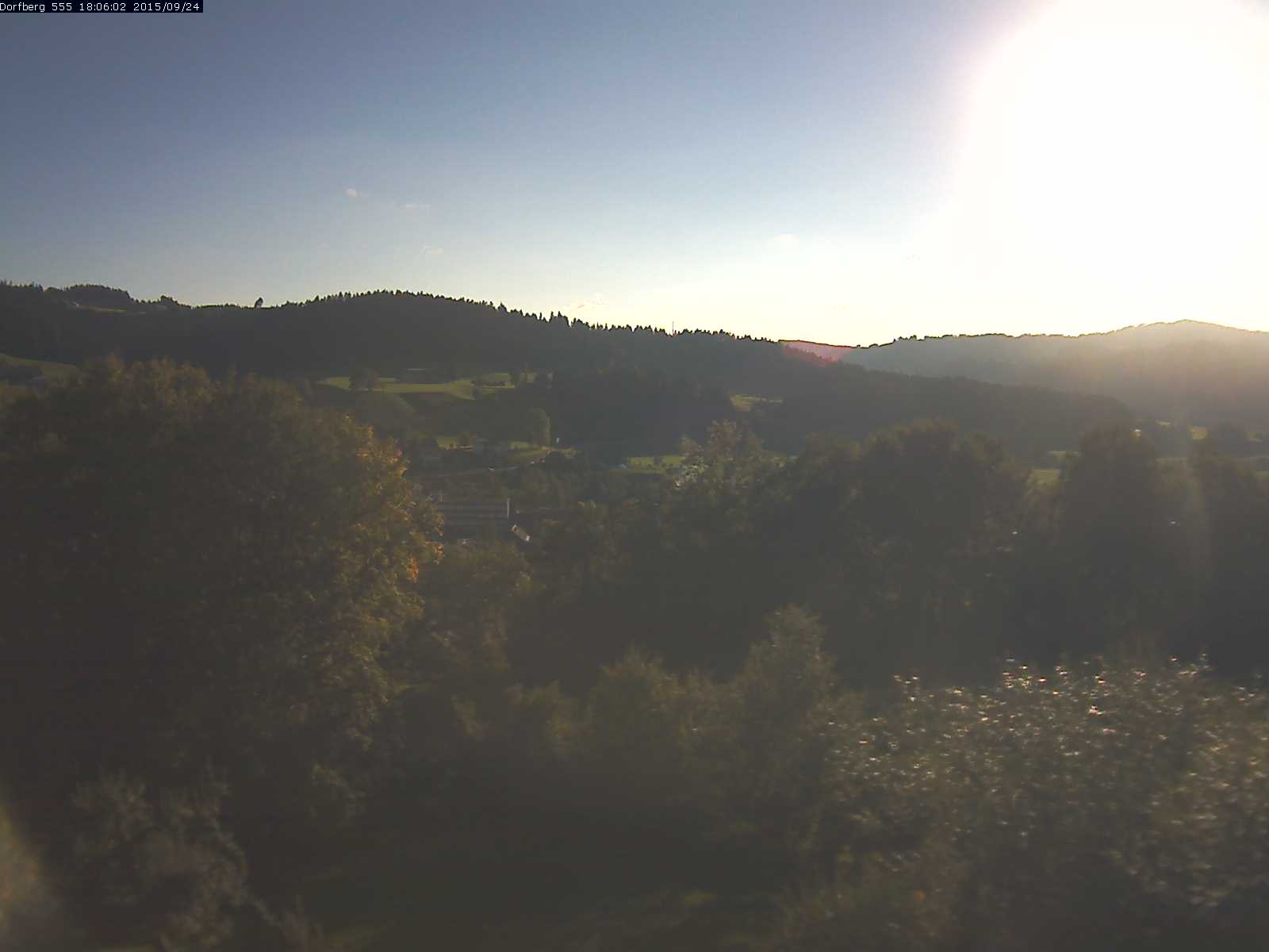 Webcam-Bild: Aussicht vom Dorfberg in Langnau 20150924-180601