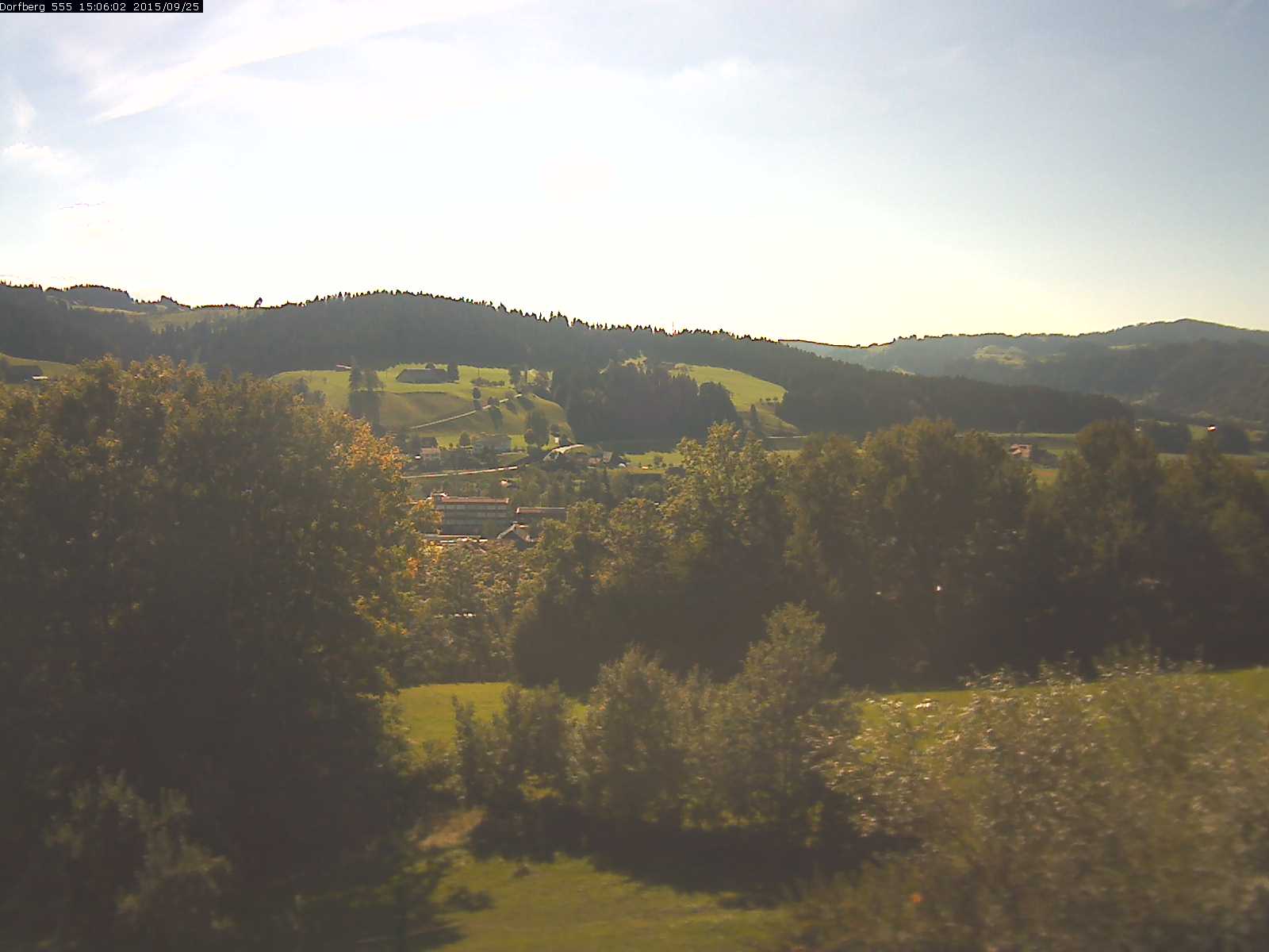Webcam-Bild: Aussicht vom Dorfberg in Langnau 20150925-150601