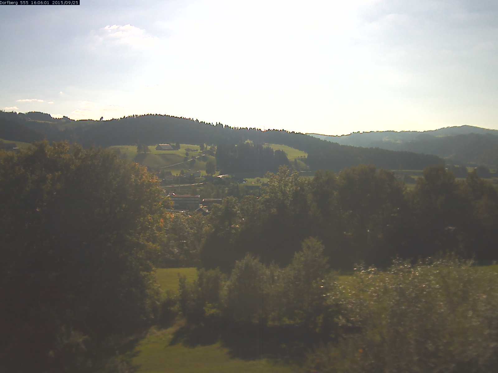 Webcam-Bild: Aussicht vom Dorfberg in Langnau 20150925-160601