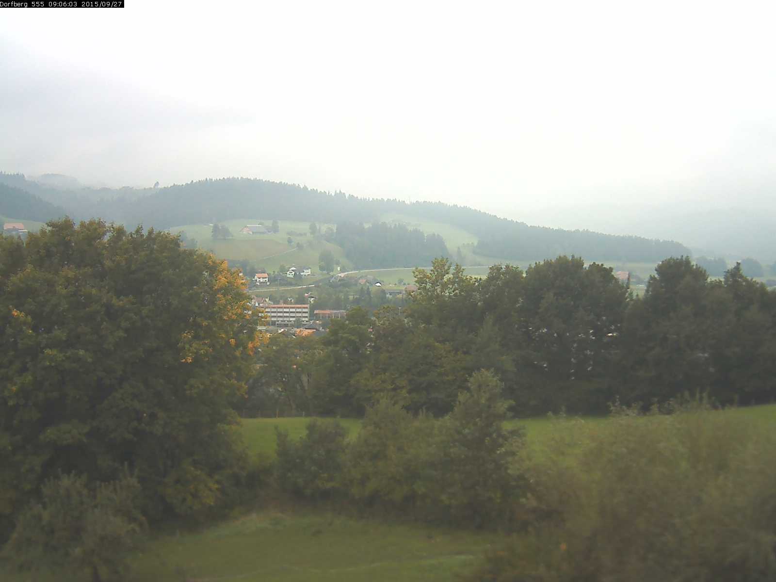 Webcam-Bild: Aussicht vom Dorfberg in Langnau 20150927-090601