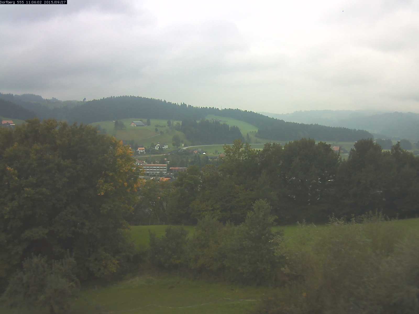 Webcam-Bild: Aussicht vom Dorfberg in Langnau 20150927-110601