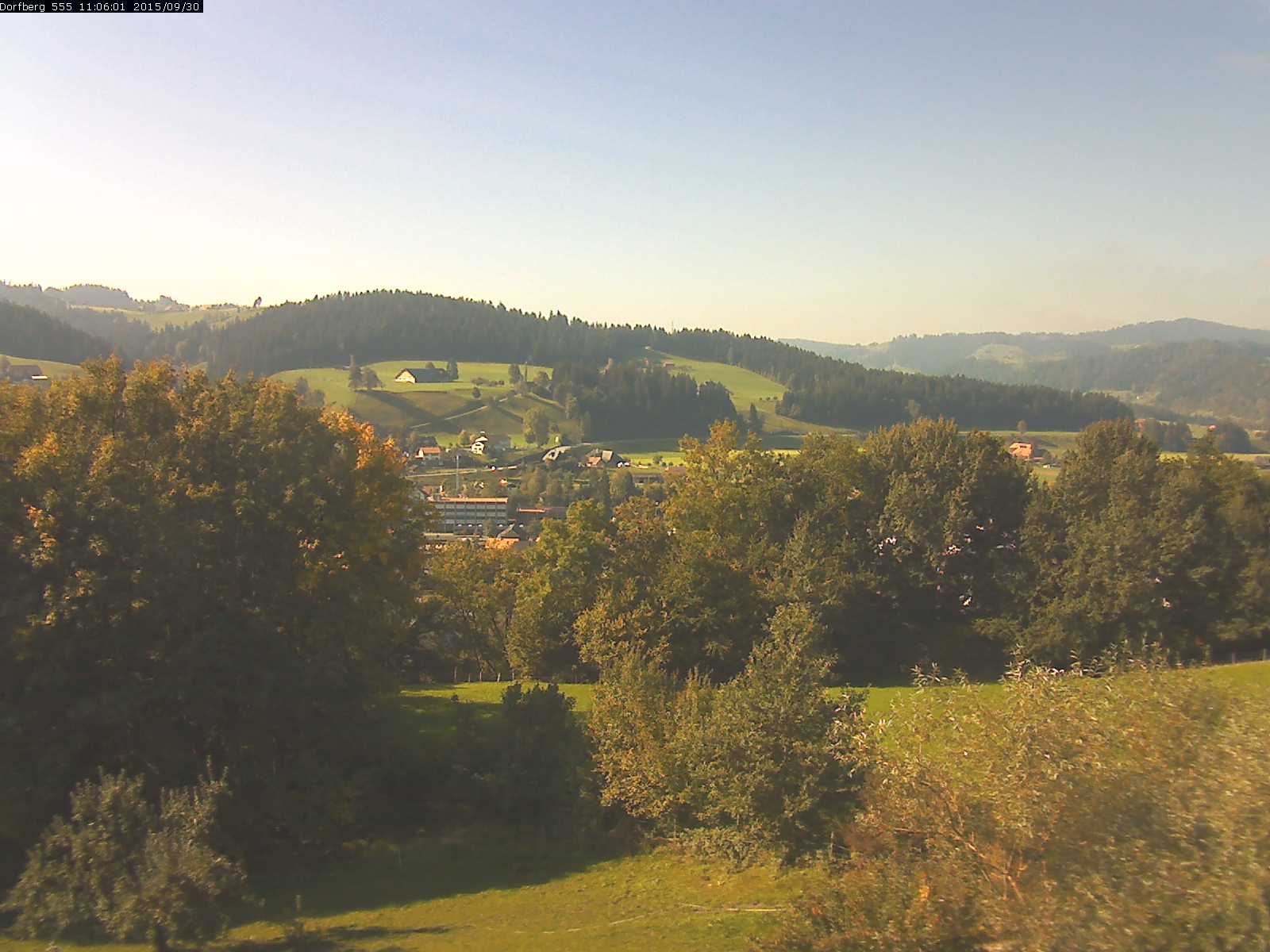 Webcam-Bild: Aussicht vom Dorfberg in Langnau 20150930-110601