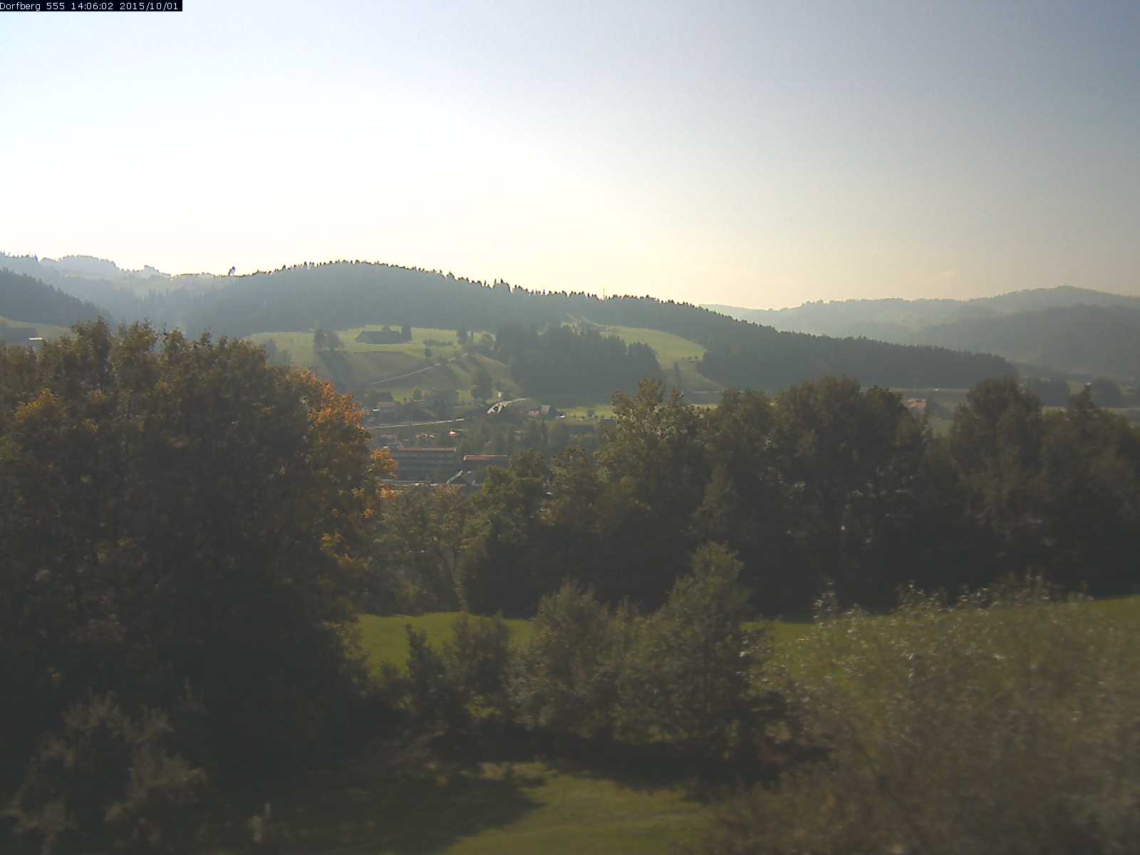 Webcam-Bild: Aussicht vom Dorfberg in Langnau 20151001-140601