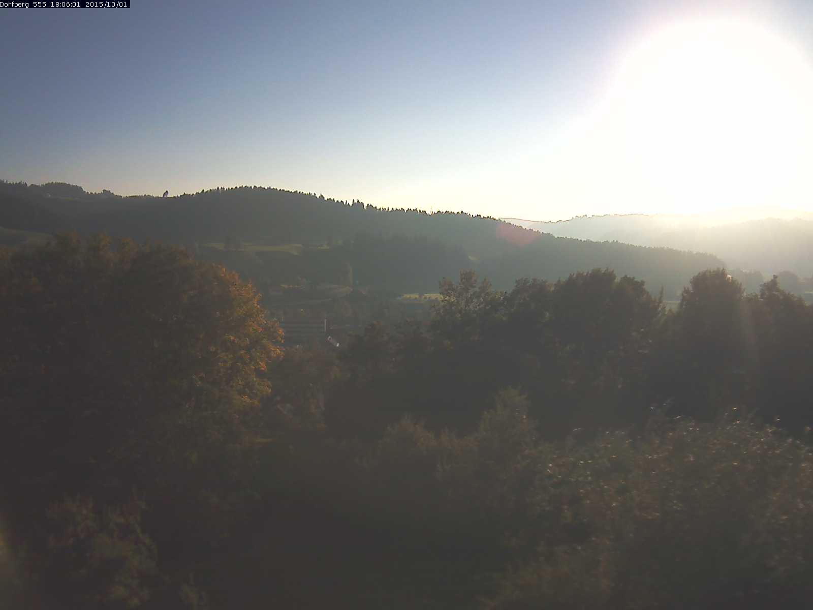 Webcam-Bild: Aussicht vom Dorfberg in Langnau 20151001-180601