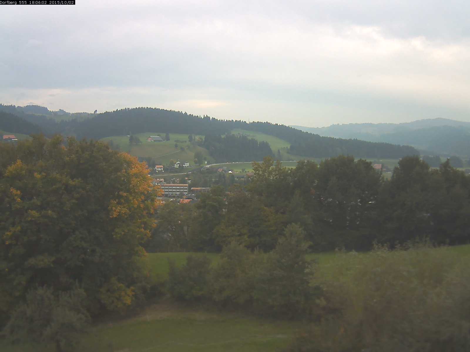 Webcam-Bild: Aussicht vom Dorfberg in Langnau 20151002-180601