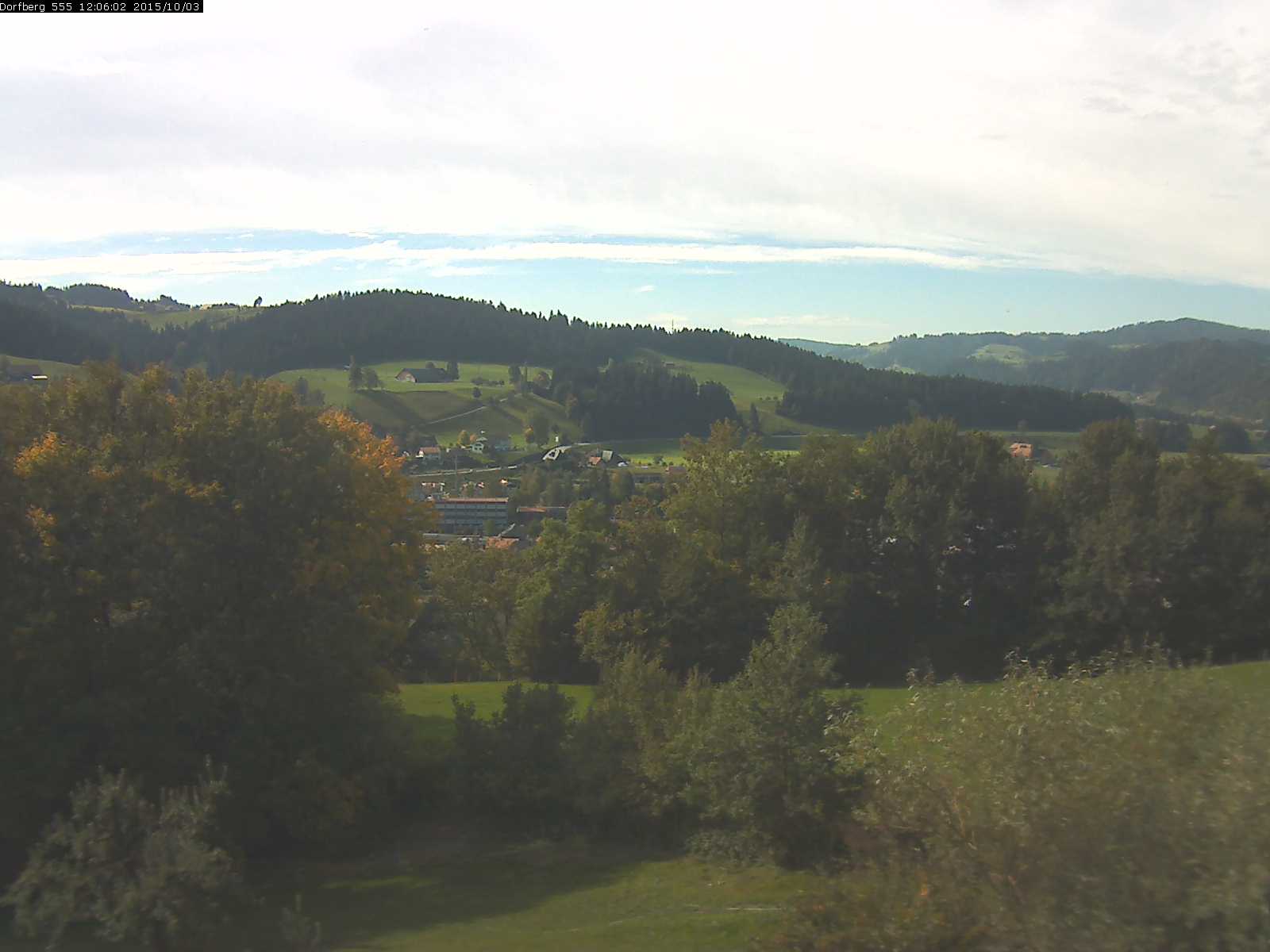 Webcam-Bild: Aussicht vom Dorfberg in Langnau 20151003-120601