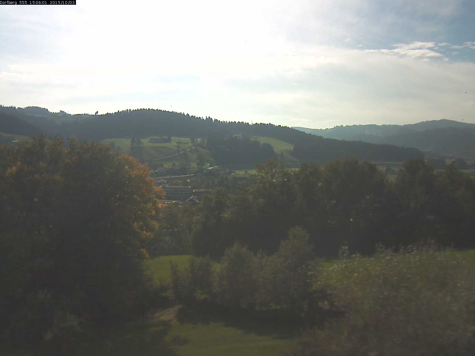 Webcam-Bild: Aussicht vom Dorfberg in Langnau 20151003-150601