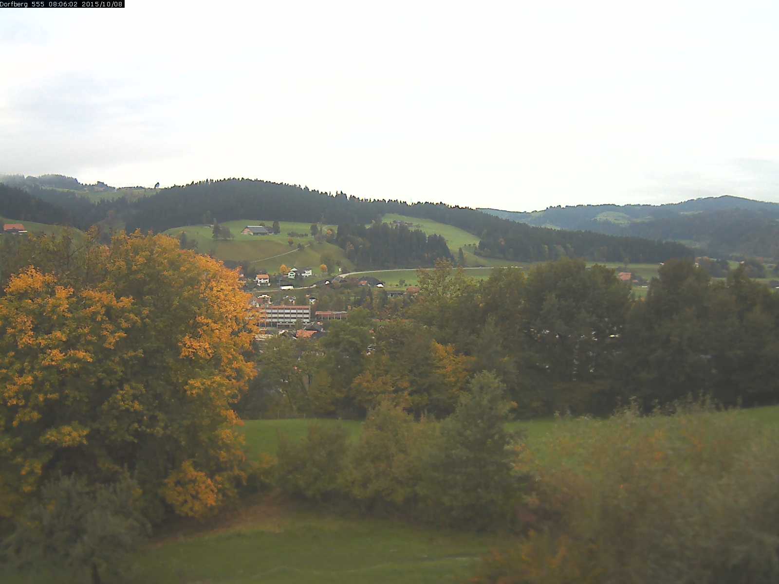 Webcam-Bild: Aussicht vom Dorfberg in Langnau 20151008-080601