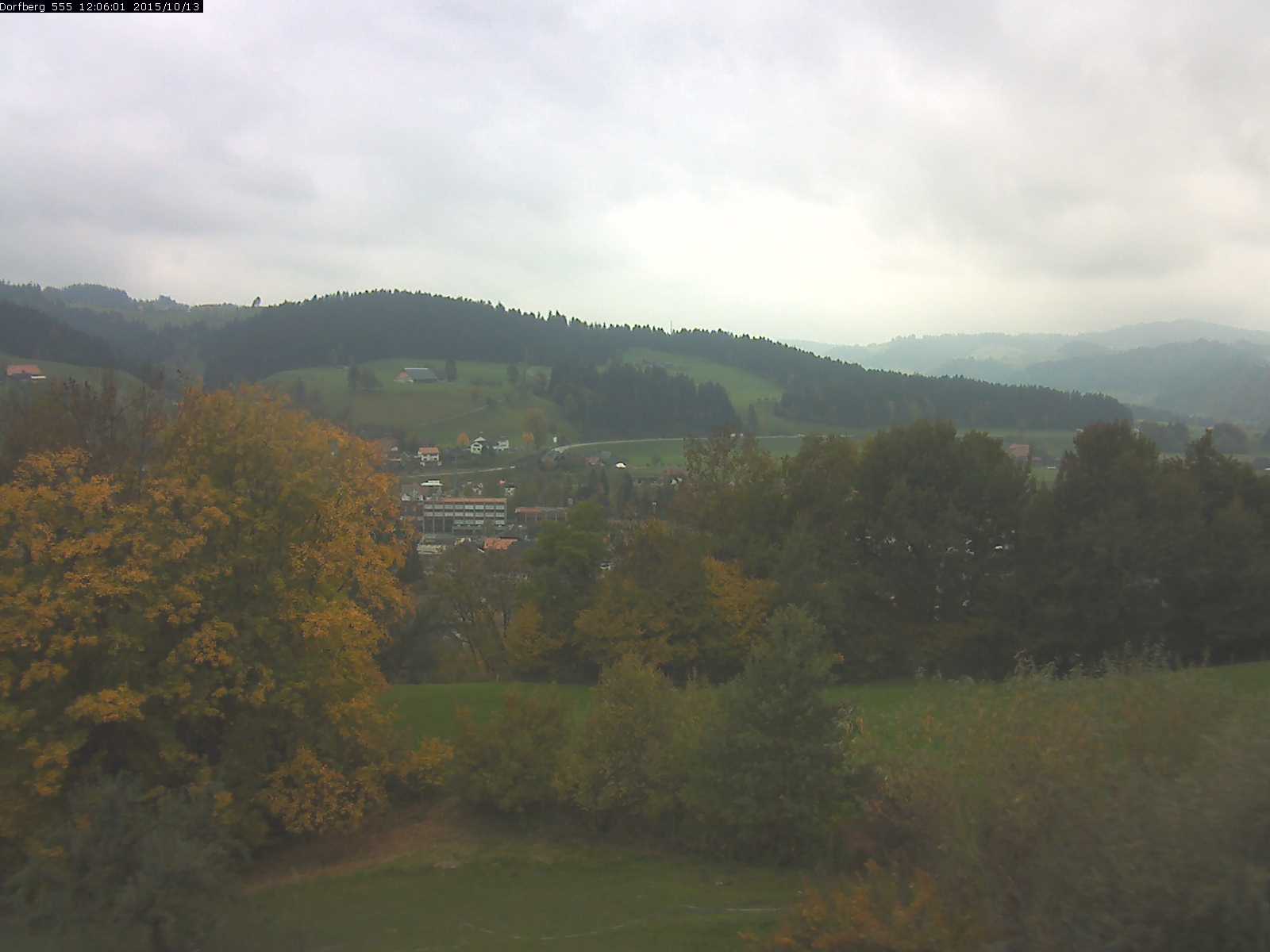 Webcam-Bild: Aussicht vom Dorfberg in Langnau 20151013-120601