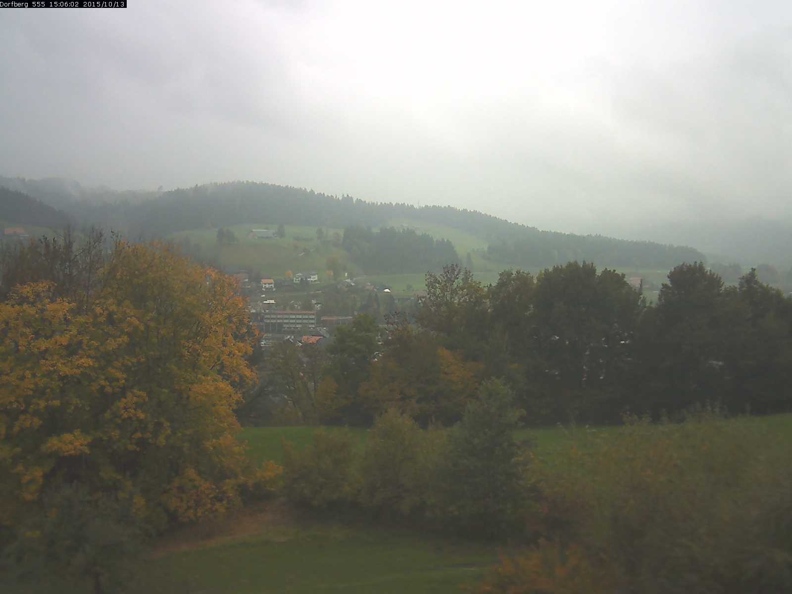 Webcam-Bild: Aussicht vom Dorfberg in Langnau 20151013-150601