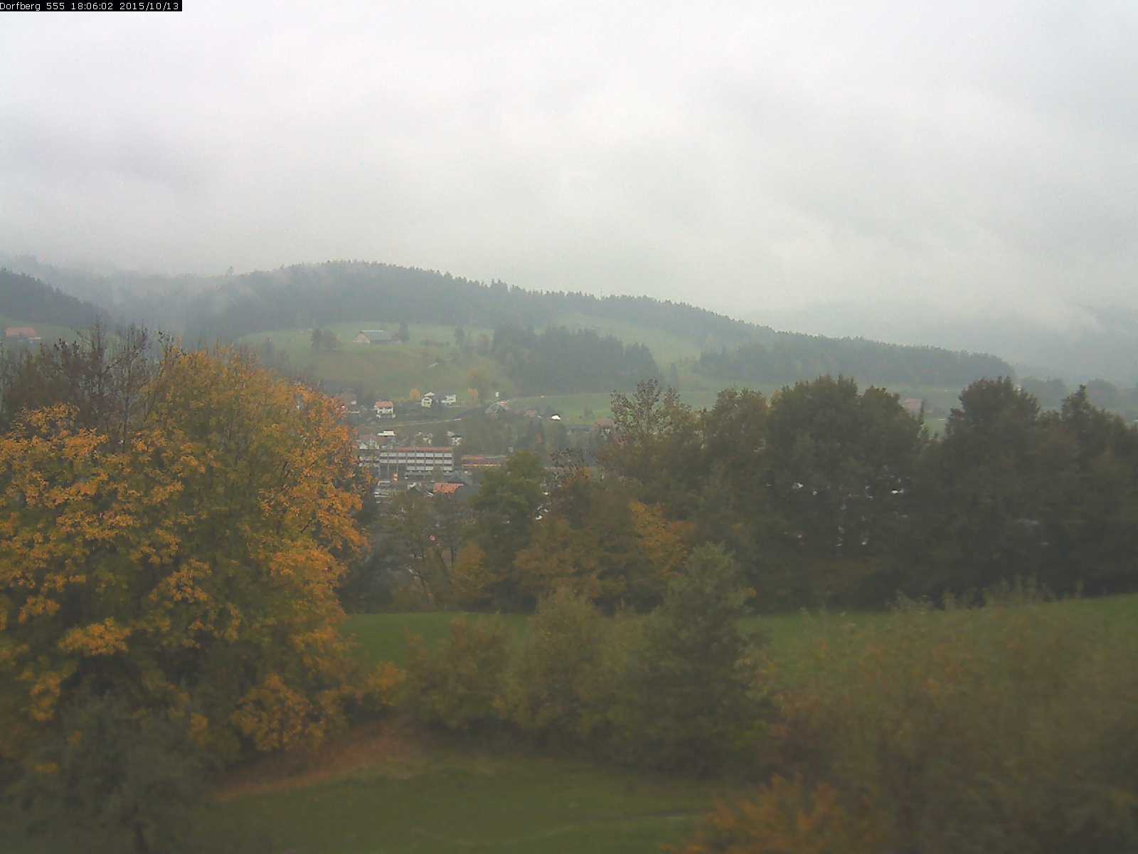 Webcam-Bild: Aussicht vom Dorfberg in Langnau 20151013-180601